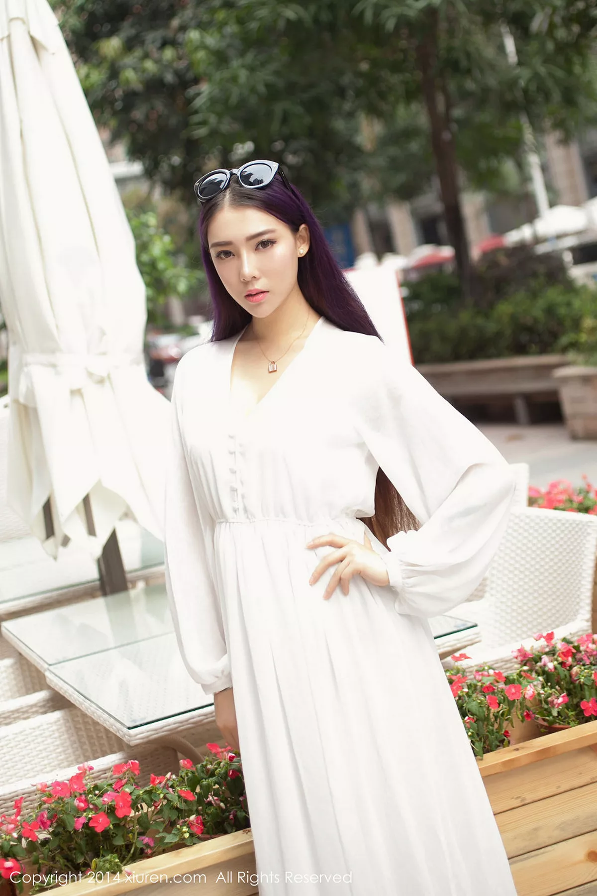 秀人集.com_[XiuRen秀人网]No.131_嫩模梦娜Vanessa白色连身睡裙大尺度真空美胸诱惑写真58P