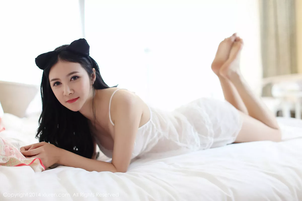 秀人集.com_[XiuRen秀人网]No.148_嫩模顾欣怡居家性感女仆装半脱秀白嫩美乳诱惑写真72P