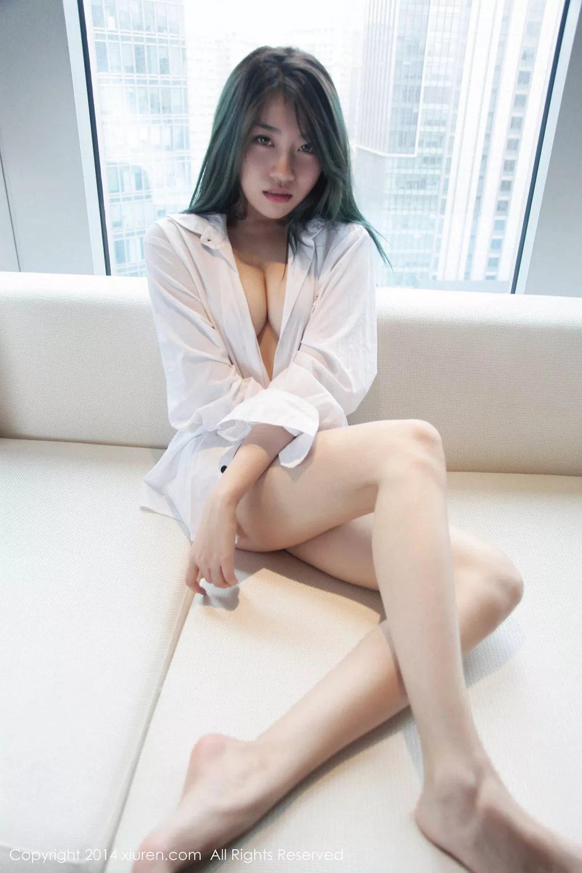 秀人集.com_[XiuRen秀人网]No.134_嫩模许诺Sabrina宾馆大床上迷人秀发诱惑美胸写真63P