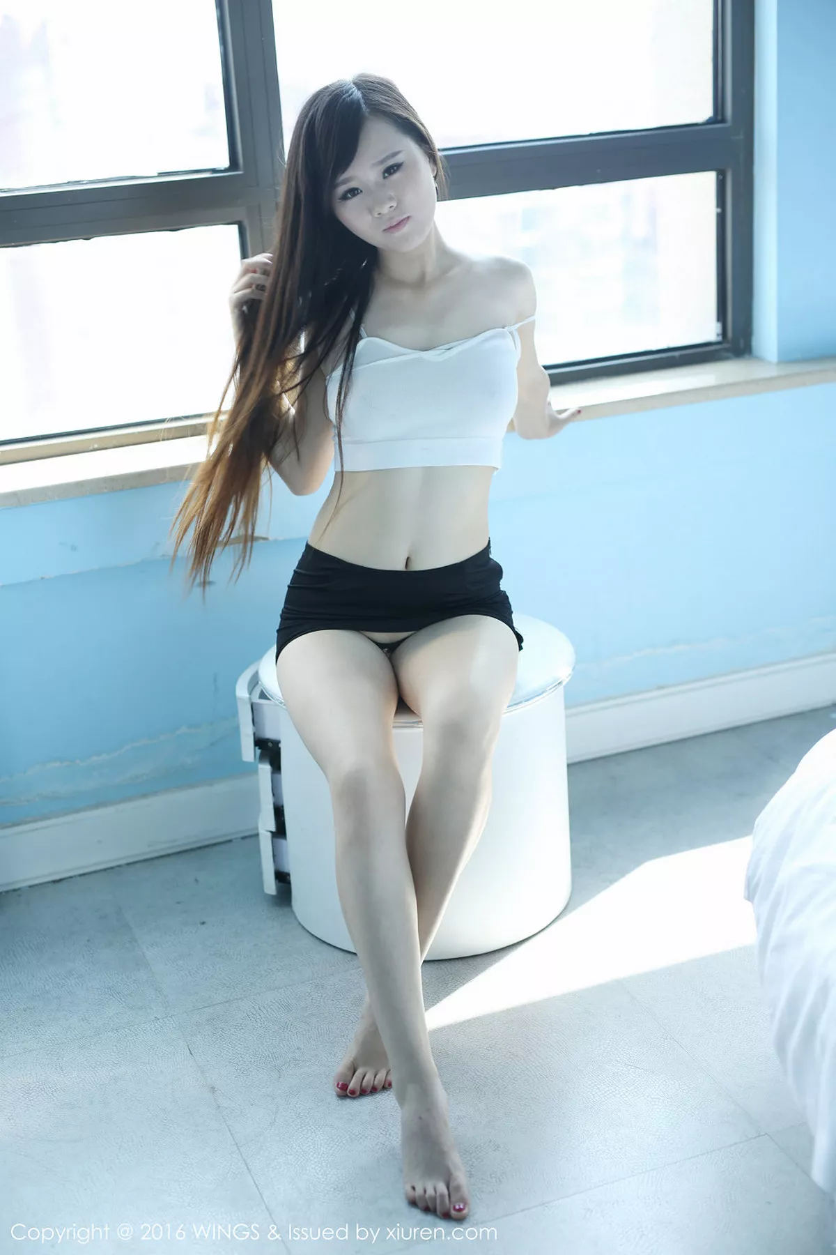 秀人集.com_[WingS影私荟]Vol.022_嫩模喵喵cyann阳光下的私房美少女真空秀美乳极致诱惑写真52P