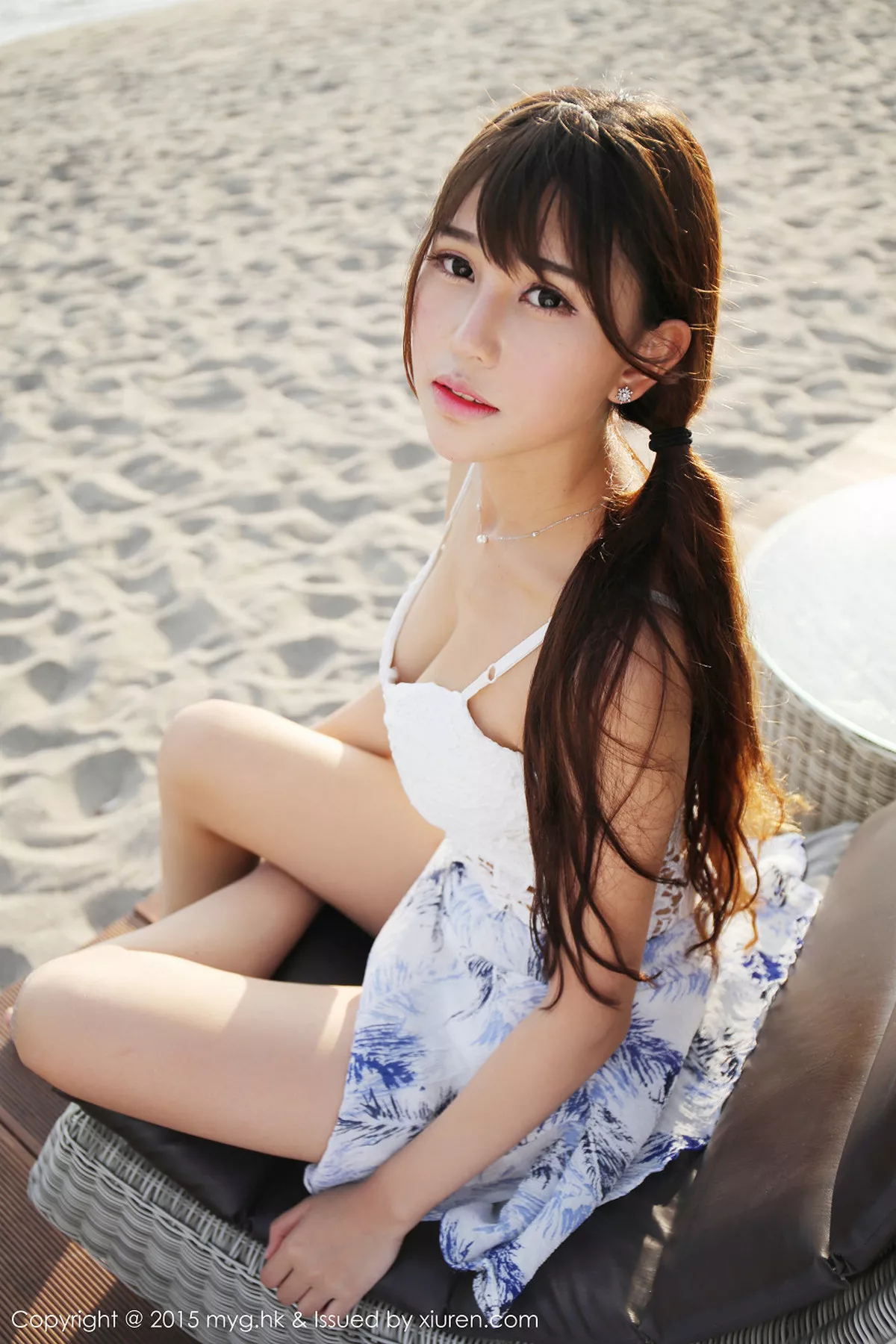 秀人集.com_[MyGirl美媛馆]Vol.154_嫩模Milk楚楚龙目岛旅拍第三套吊带白色内衣清新迷人写真43P