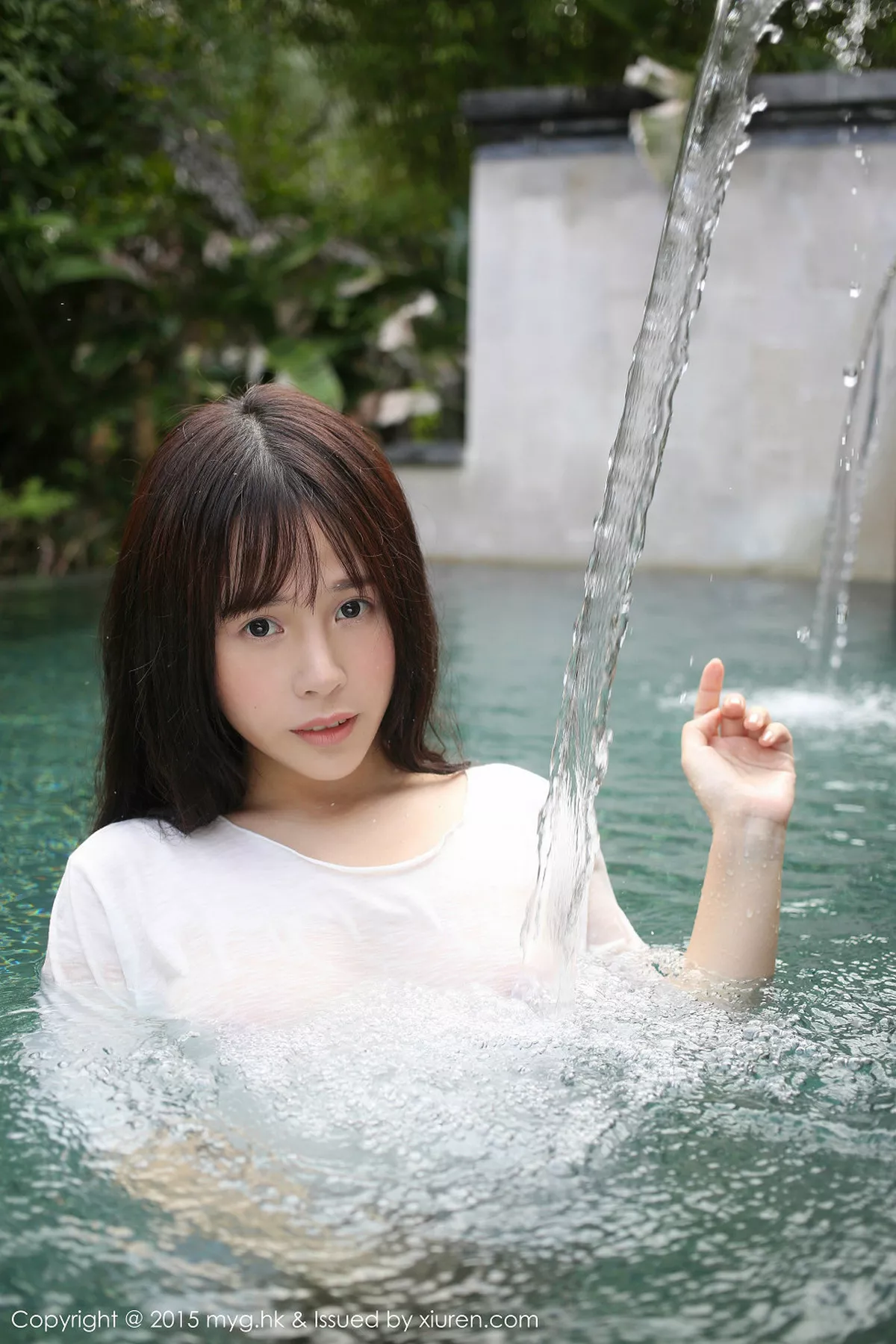 秀人集.com_[MyGirl美媛馆]Vol.180_嫩模Evelyn艾莉白色T恤湿身真空透视秀美乳撩人写真60P