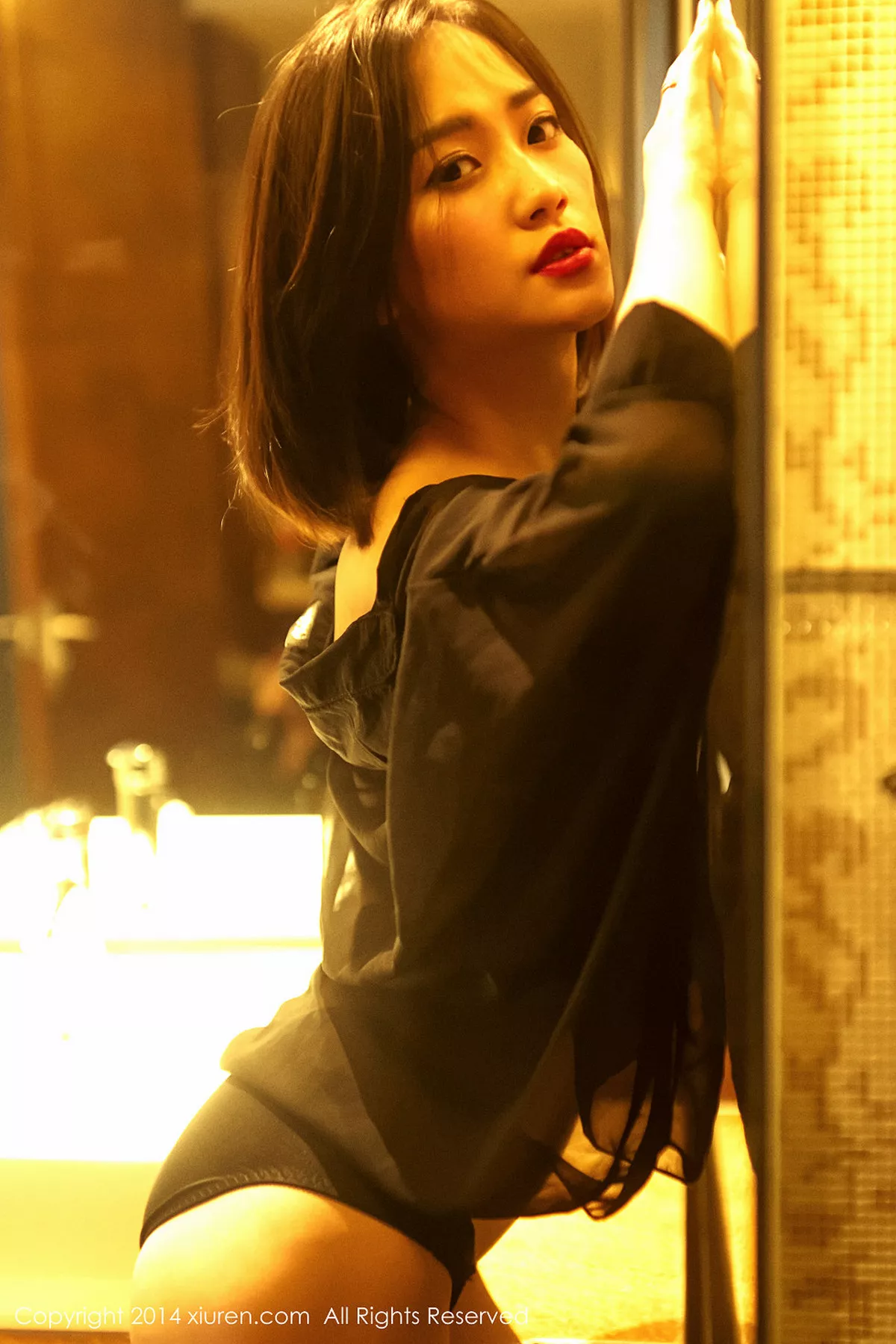 秀人集.com_[XiuRen秀人网]No.206_模特美女MAGIC羞涩闺房内衣秀妩媚迷人写真52P