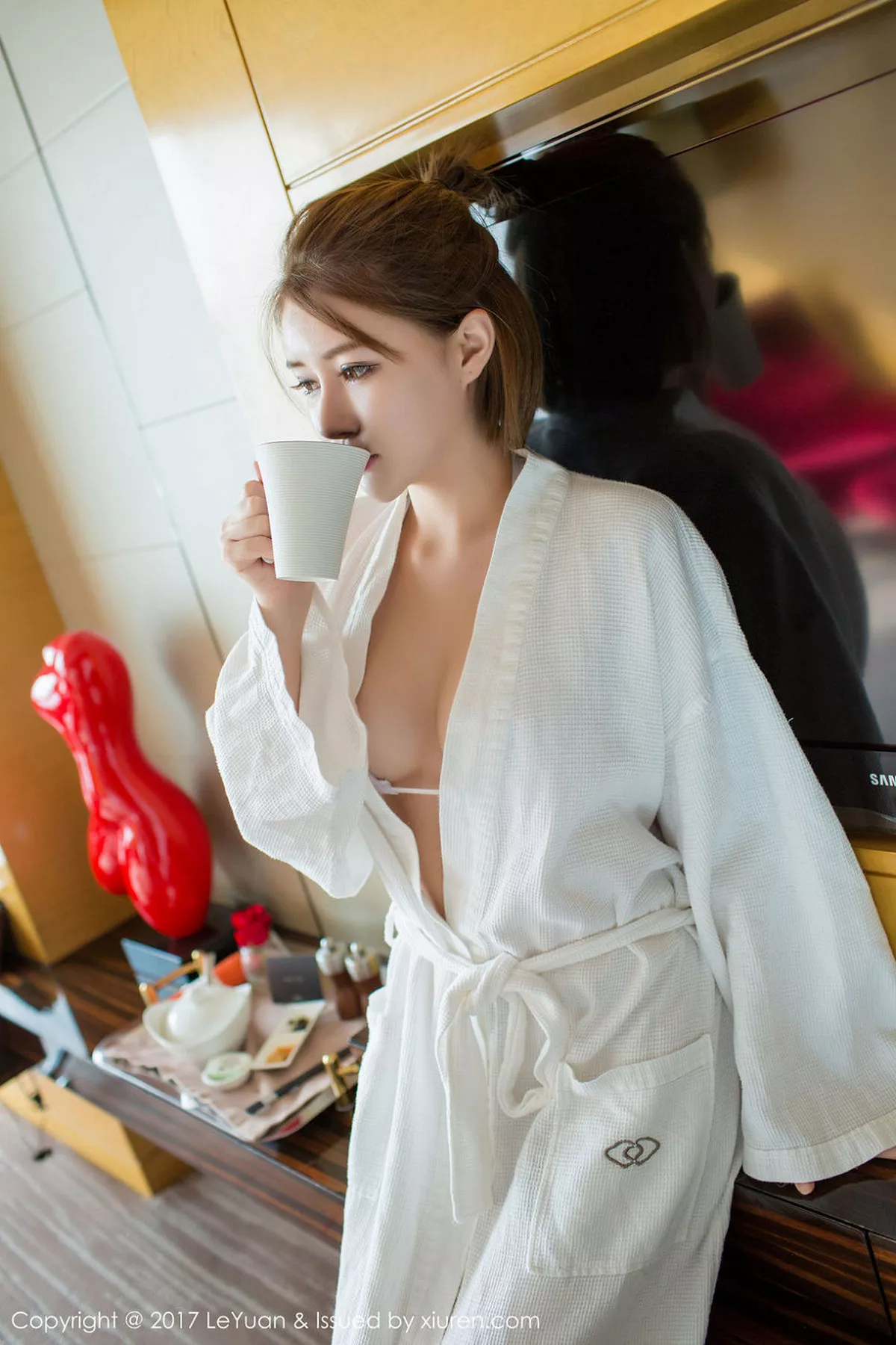 秀人集.com_[LeYuan星乐园]Vol.023_气质美女凯竹BuiBui白色三点式内衣白嫩肌肤迷人翘臀写真41P