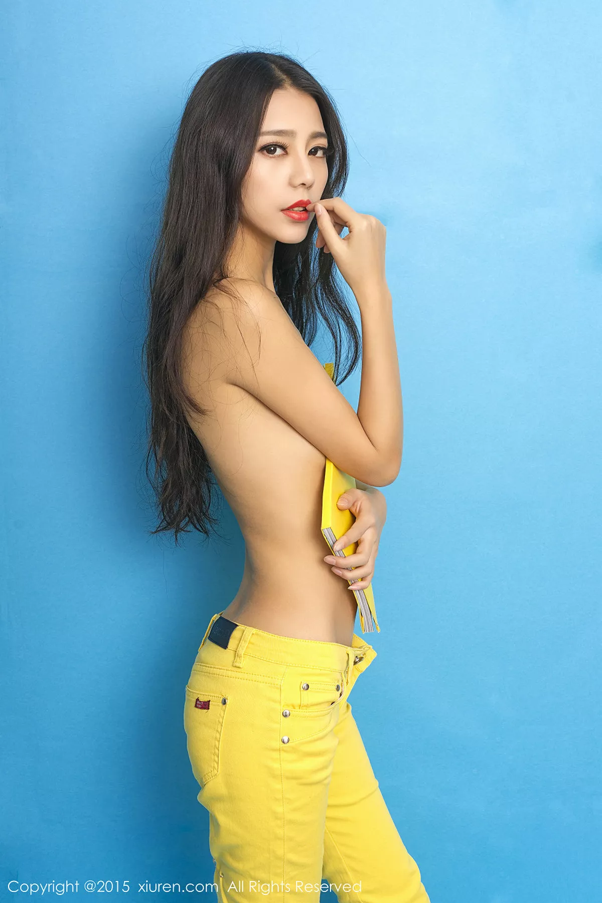 秀人集.com_[XiuRen秀人网]No.297_性感女神HONEYAL书本挡胸半裸秀豪乳完美诱惑写真50P