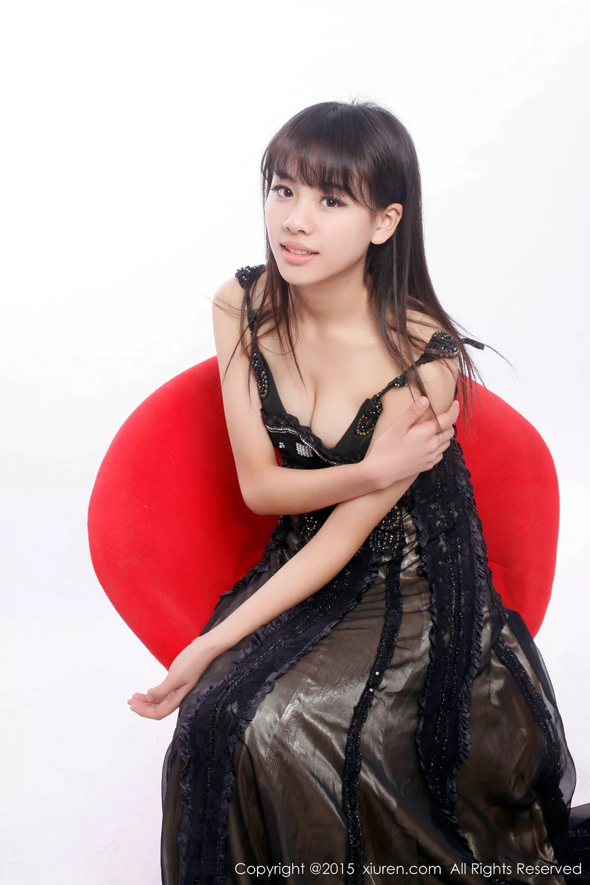 秀人集.com_[XiuRen秀人网]No.318_邻家女孩七米baby户外红色格子裙清新学生装迷人写真112P