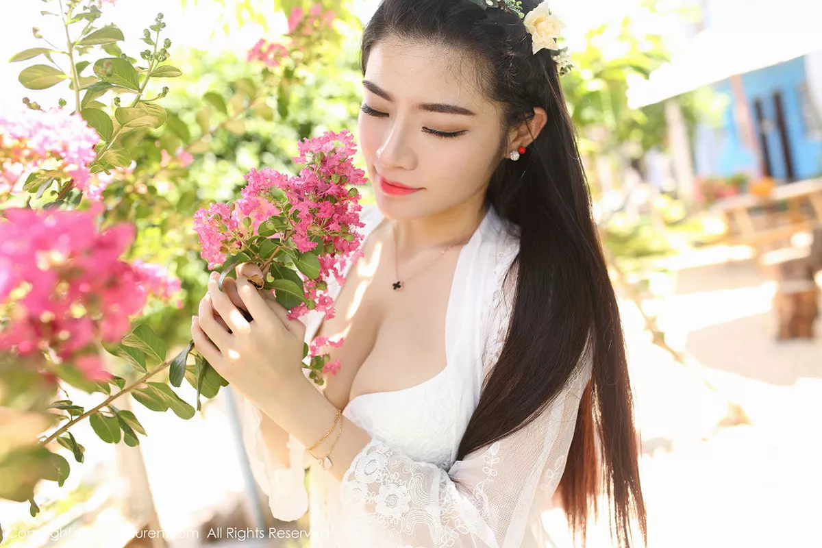 秀人集.com_[XiuRen秀人网]No.353_嫩模容容容Alice海边沙滩红色比基尼性感写真53P