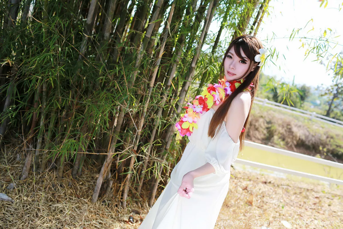 秀人集.com_[XiuRen秀人网]No.307_秀人嫩模MARA醬泰国旅拍户外红色比基尼内衣诱惑写真50P