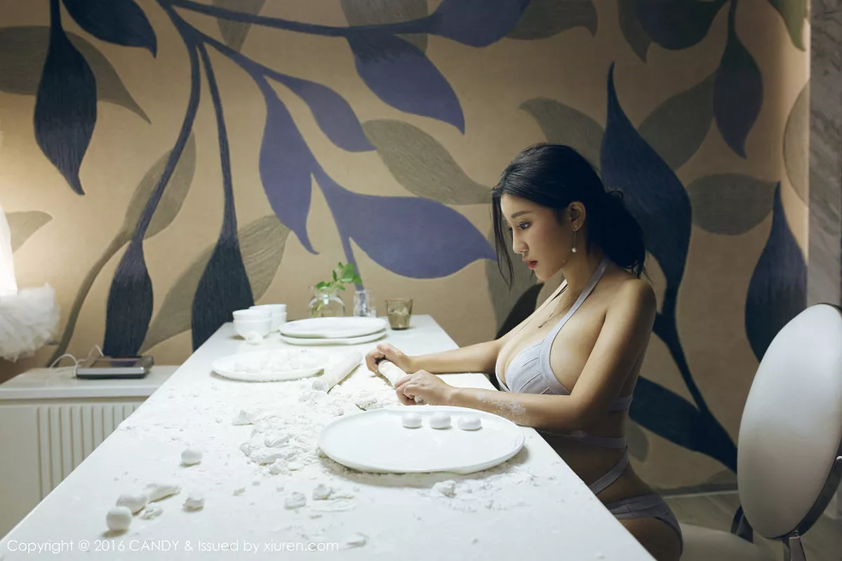 秀人集.com_[Candy糖果画报]Vol.005_糖果画报冬至佳节主题模特合集李宓儿等豪乳模特写真38P