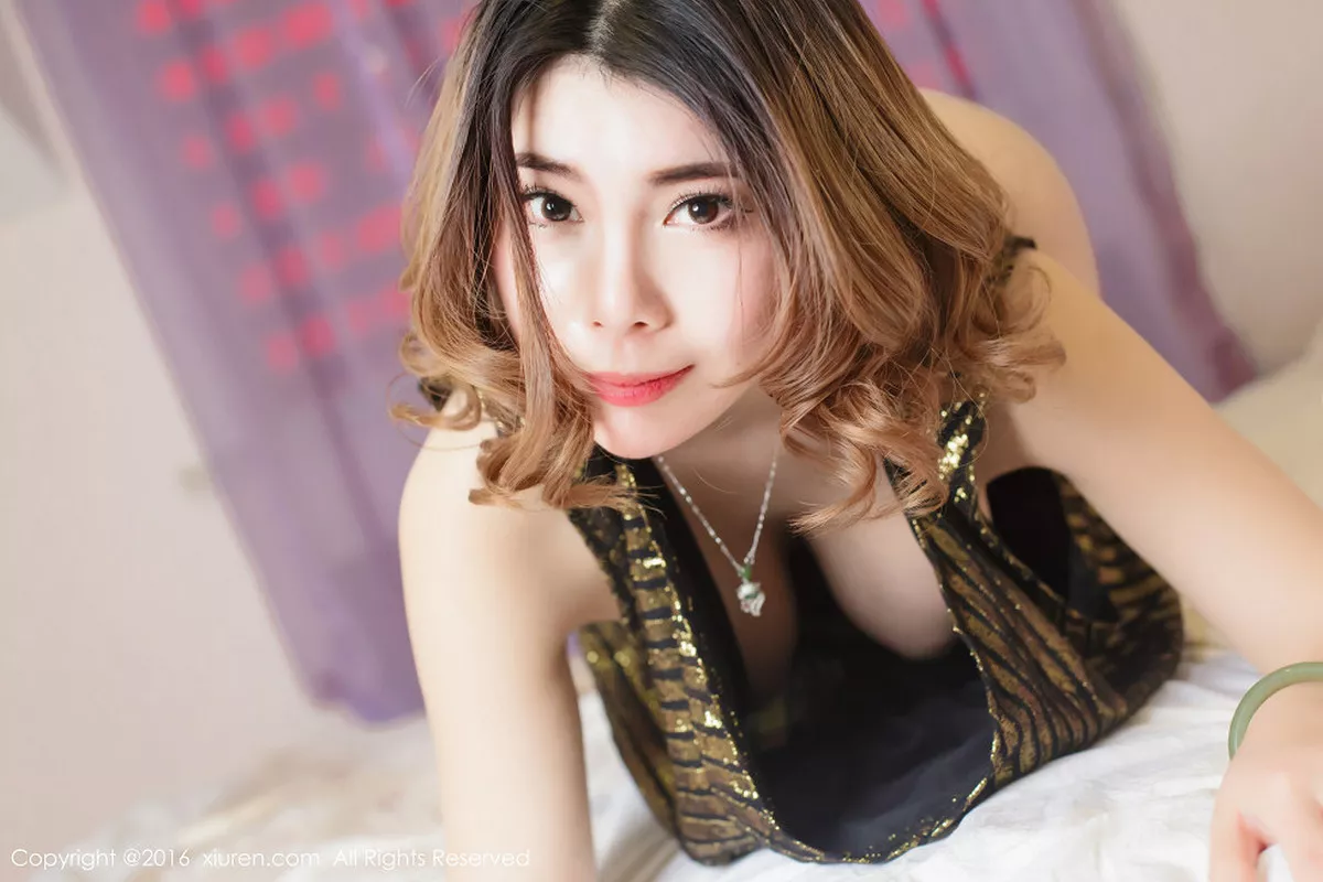 秀人集.com_[XiuRen秀人网]No.480_嫩模沐子熙V居家私房情趣内衣半露豪乳诱惑美臀写真52P