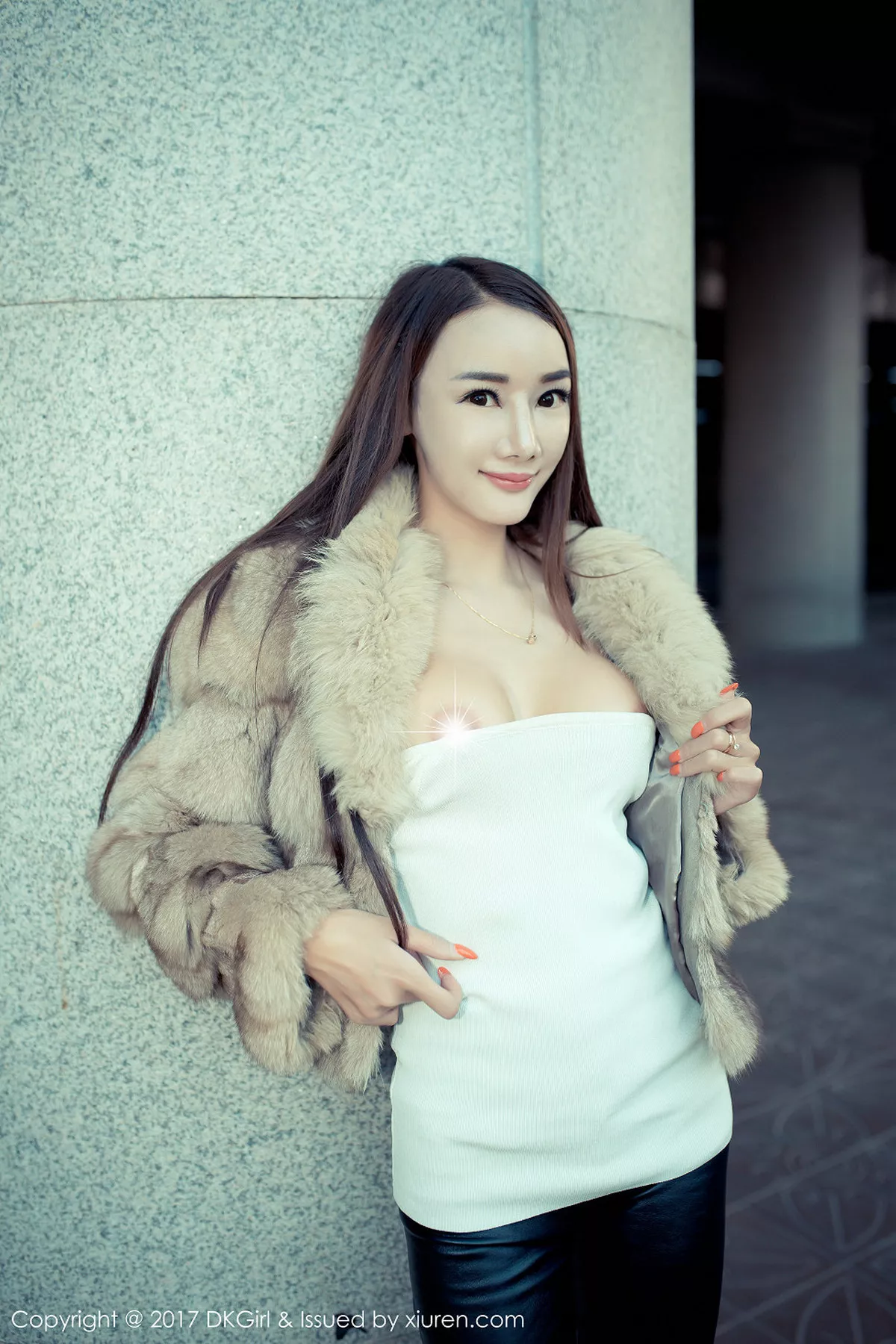 秀人集.com_[DKGirl御女郎]Vol.010_嫩模婕西儿jessie浴室比基尼新春主题露豪乳福利诱惑写真54P