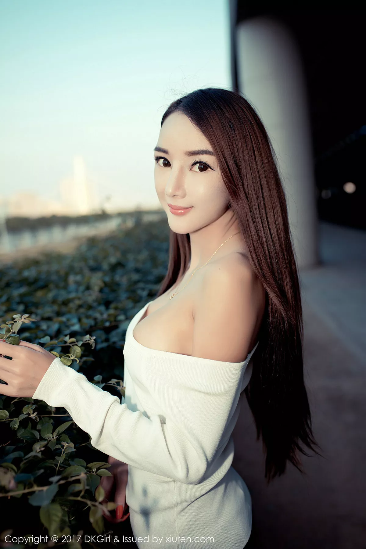 秀人集.com_[DKGirl御女郎]Vol.010_嫩模婕西儿jessie浴室比基尼新春主题露豪乳福利诱惑写真54P