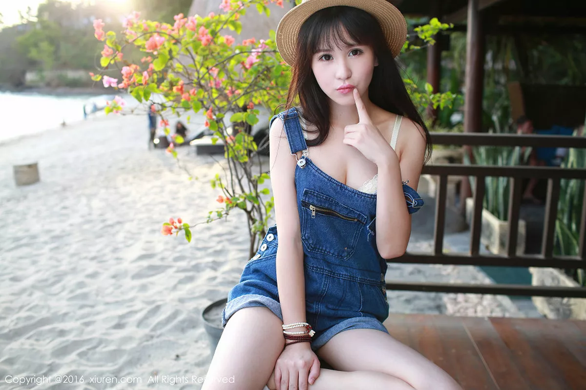 秀人集.com_[XiuRen秀人网]No.467_清新妹子唐雨辰TYC龙目岛旅拍粉红连身短裙清新迷人写真57P