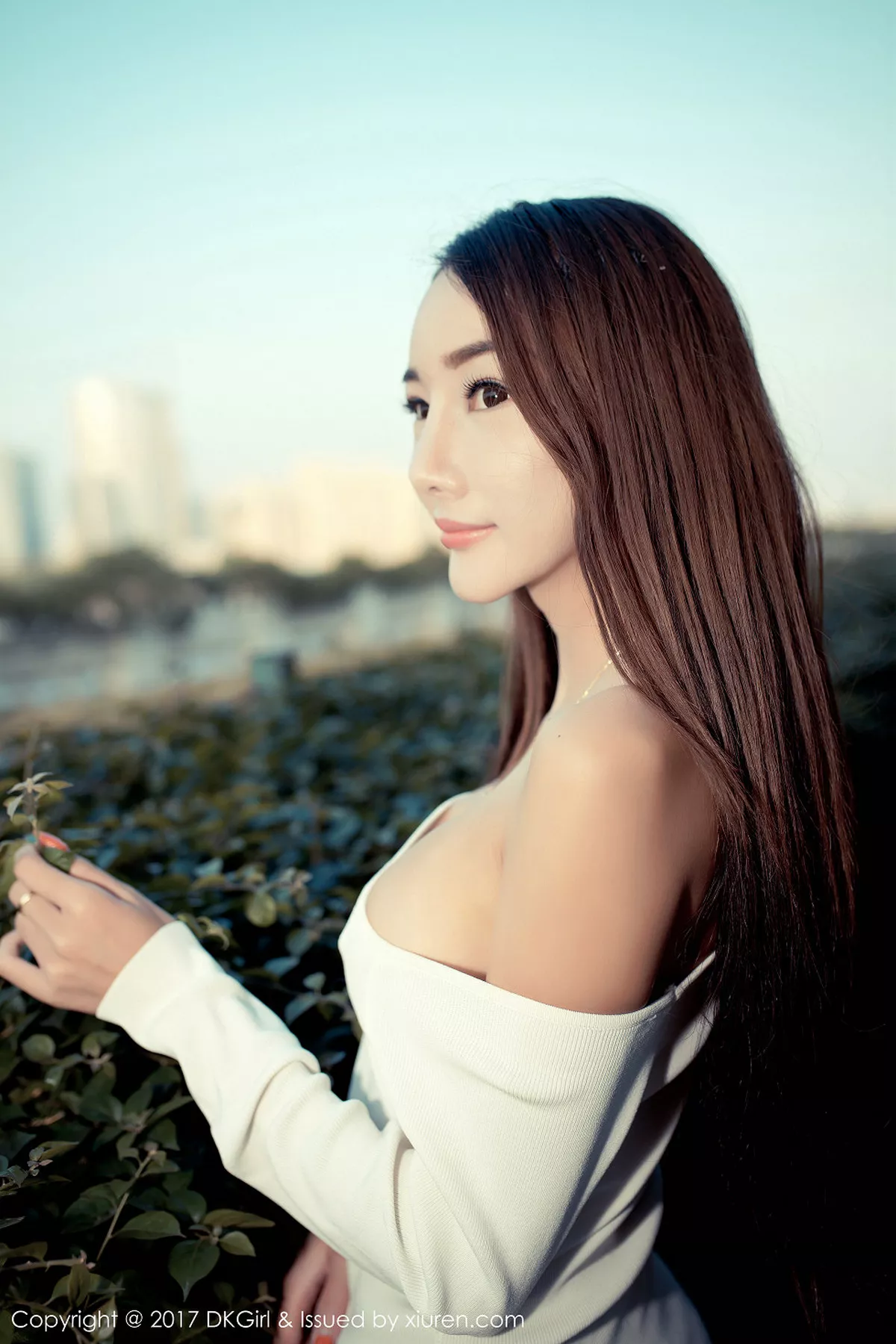 秀人集.com_[DKGirl御女郎]Vol.010_嫩模婕西儿jessie浴室比基尼新春主题露豪乳福利诱惑写真54P