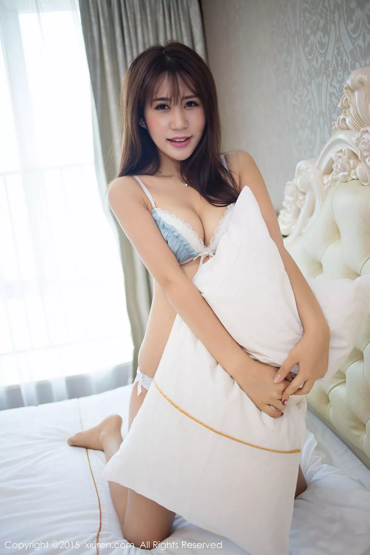 秀人集.com_[XiuRen秀人网]No.395_嫩模紫棋妹妹宾馆大床上性感内衣系列秀完美身材写真56P