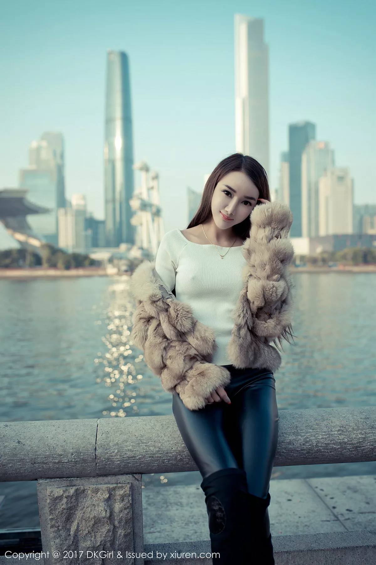 秀人集.com_[DKGirl御女郎]Vol.010_嫩模婕西儿jessie浴室比基尼新春主题露豪乳福利诱惑写真54P