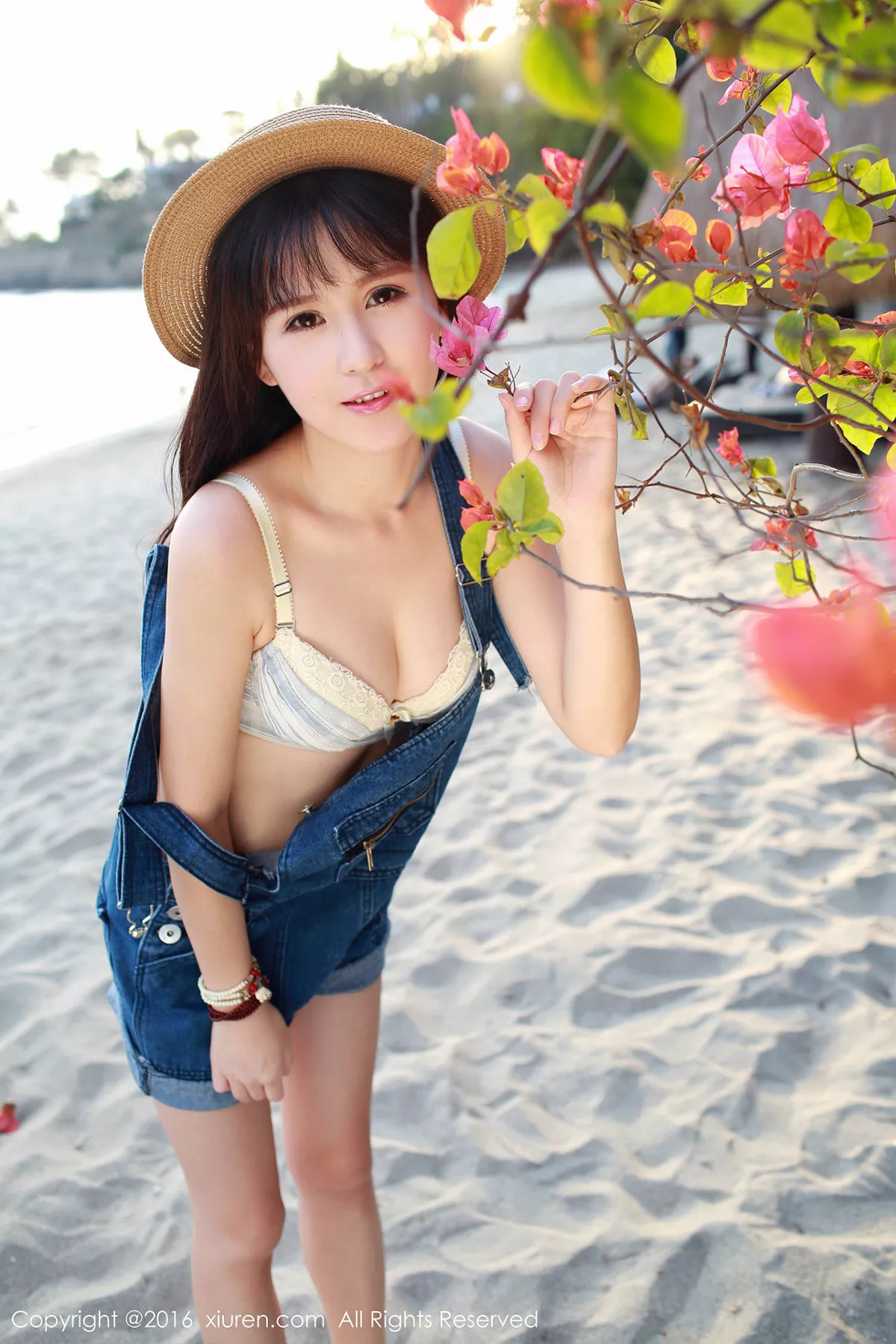 秀人集.com_[XiuRen秀人网]No.467_清新妹子唐雨辰TYC龙目岛旅拍粉红连身短裙清新迷人写真57P