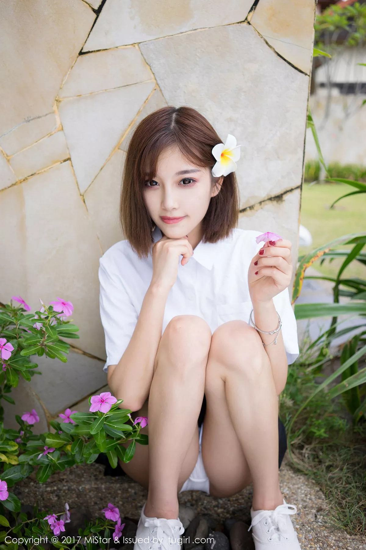 秀人集.com_[MiStar魅妍社]Vol.159_甜美女神杨晨晨sugar沙巴旅拍性感比基尼秀完美身材写真50P