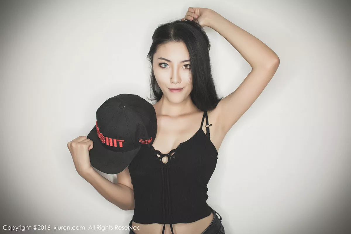 秀人集.com_[XiuRen秀人网]No.617_嫩模BOBO_xk牛仔热裤秀完美身材狐媚双眼冷艳迷人写真49P