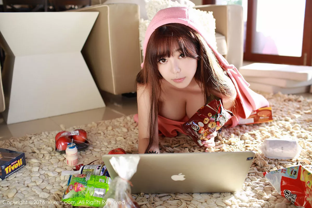 秀人集.com_[XiuRen秀人网]No.567_嫩模刘飞儿Faye苏梅岛旅拍最后一套写真粉红系列诱惑豪乳写真40P