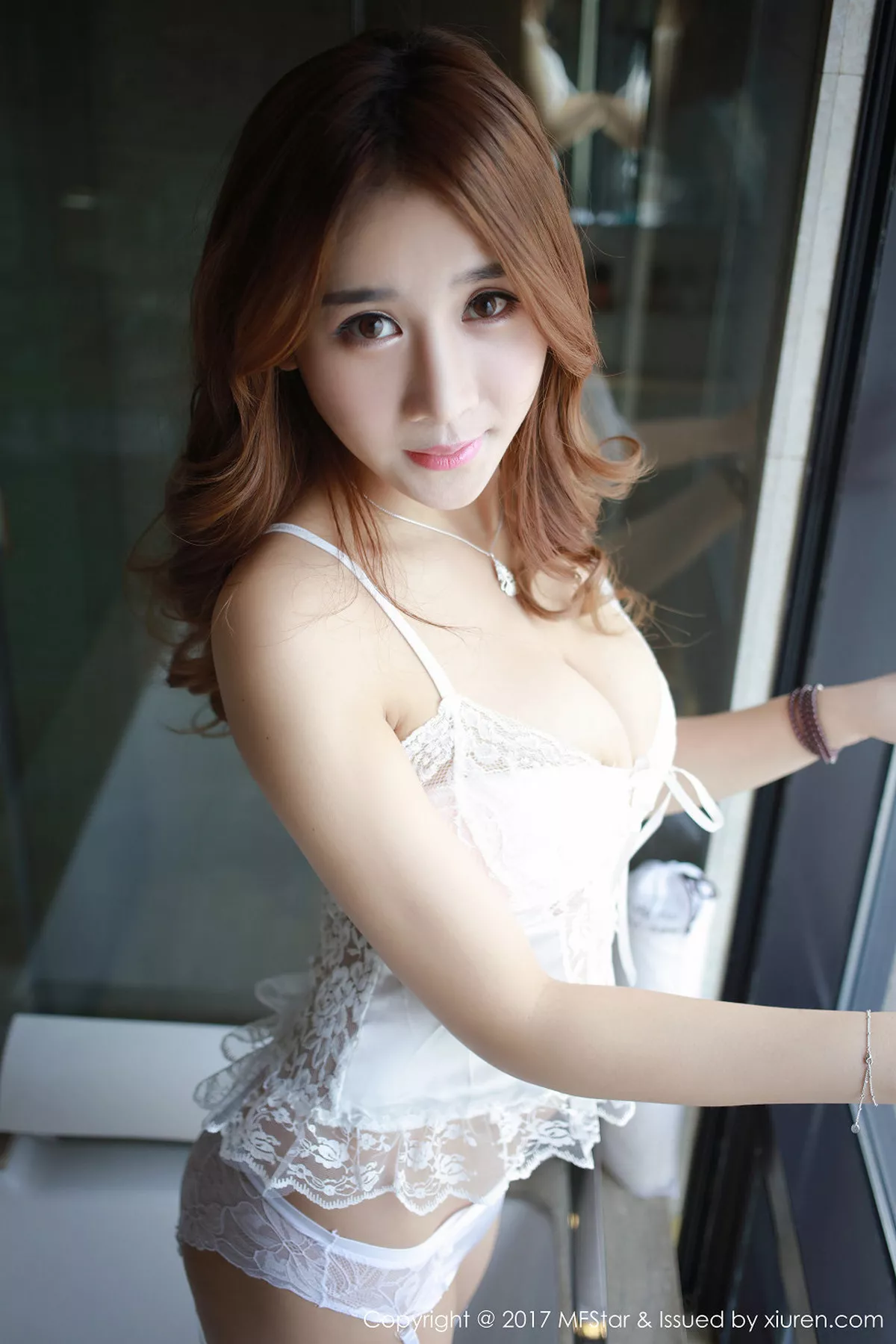 秀人集.com_[MFStar模范学院]Vol.091_娇美嫩模昆熙Quincey居家性感内衣秀傲人美乳诱惑写真50P