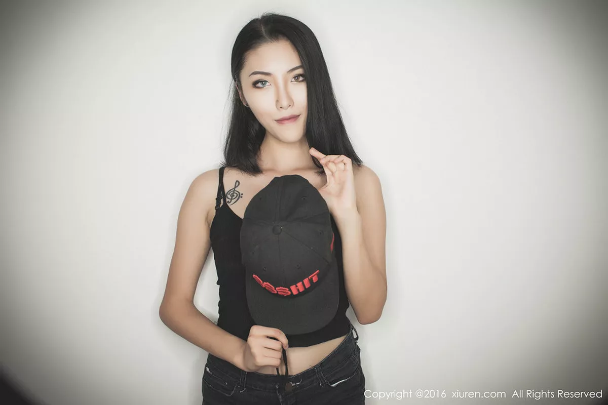 秀人集.com_[XiuRen秀人网]No.617_嫩模BOBO_xk牛仔热裤秀完美身材狐媚双眼冷艳迷人写真49P