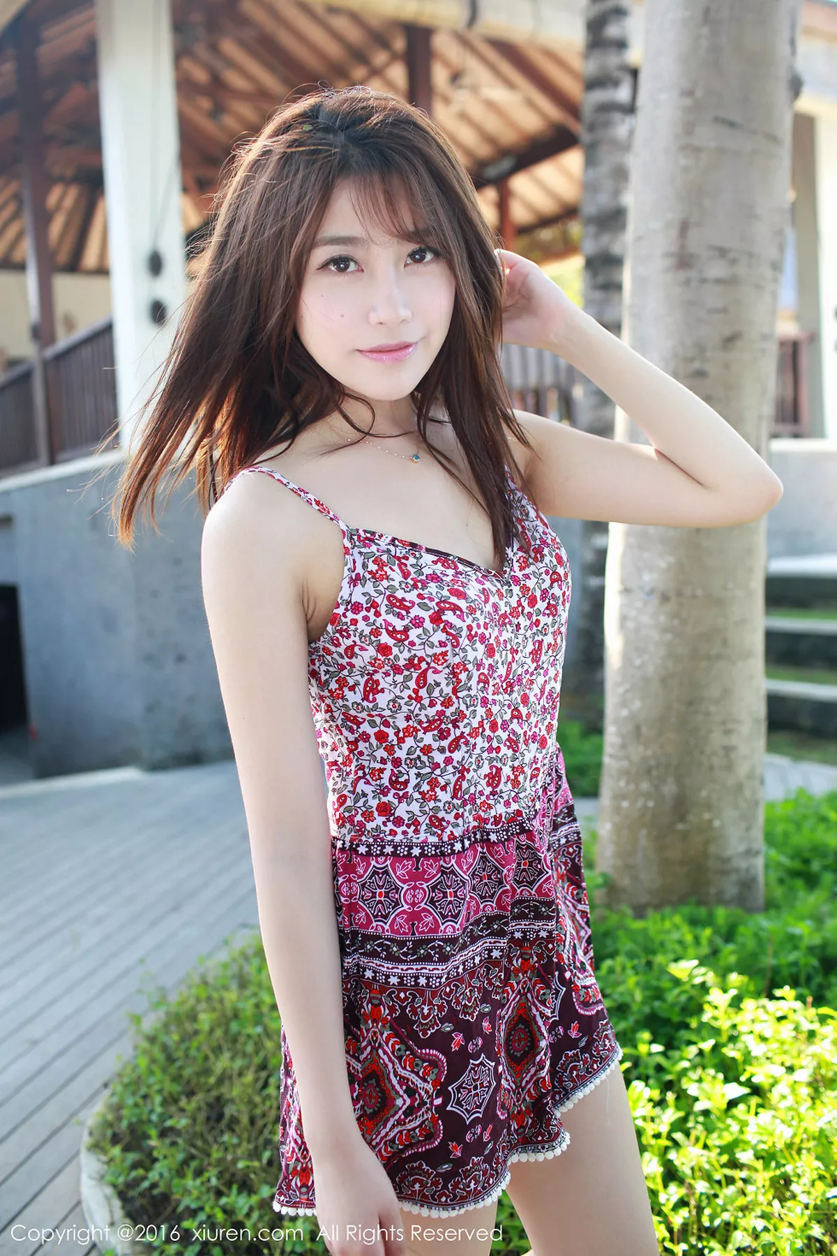 秀人集.com_[XiuRen秀人网]No.562_嫩模许诺Sabrina巴厘岛旅拍邻家女孩清纯花色连身短裙写真53P