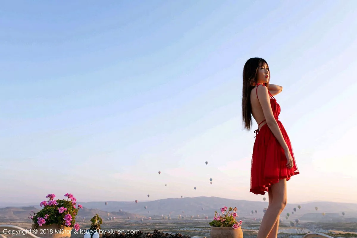 秀人集.com_[MiStar魅妍社]Vol.242_嫩模小熊猫Panda土耳其旅拍户外性感比基尼秀完美身材写真40P