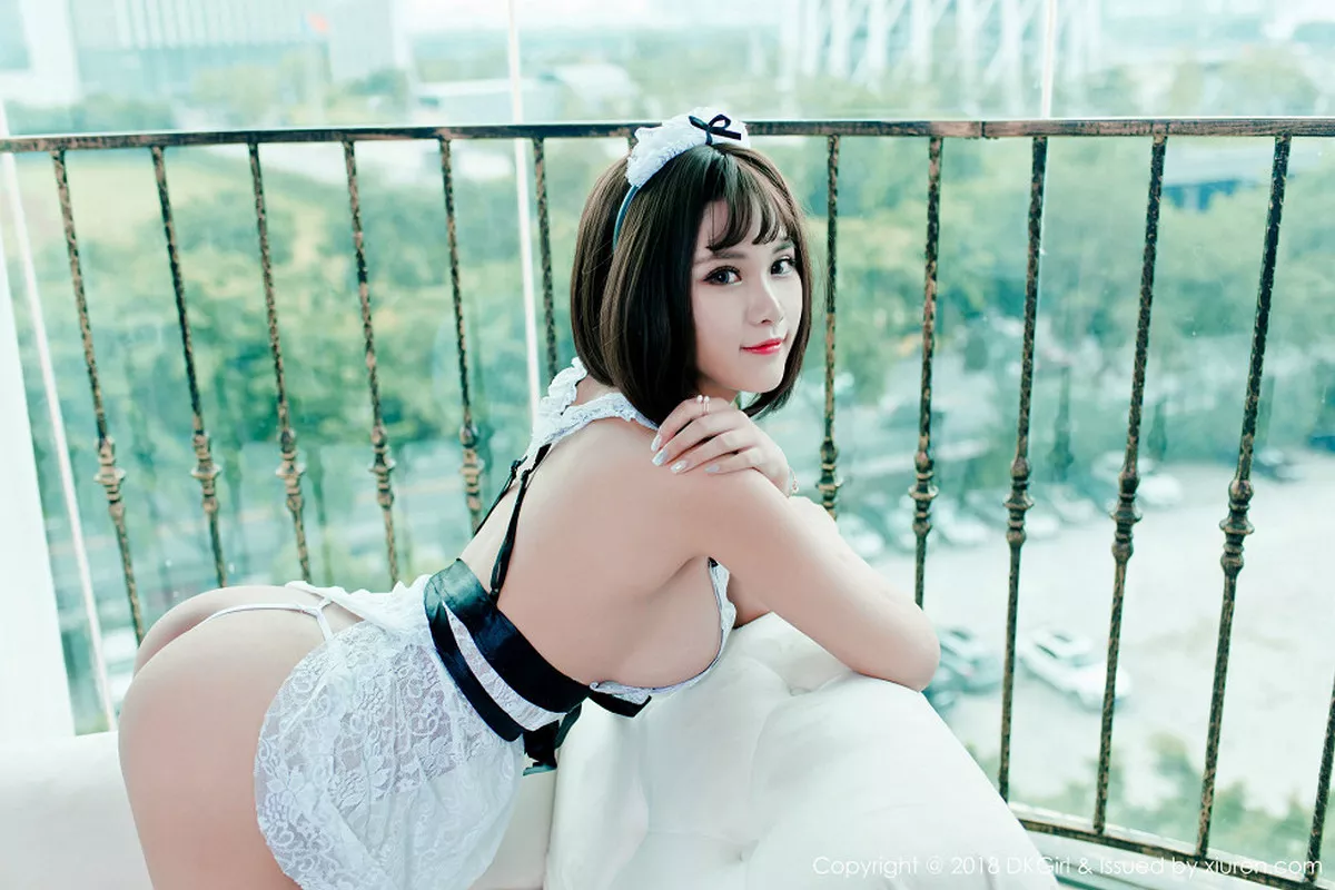 秀人集.com_[DKGirl御女郎]Vol.087_嫩模萌宝儿BoA私房性感女仆装半脱秀豪乳翘臀惹火诱惑写真49P