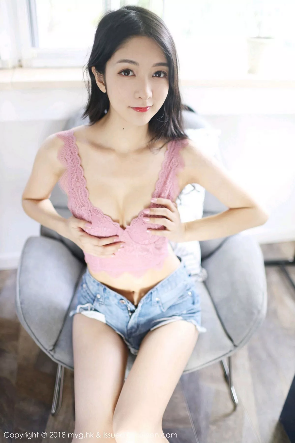 秀人集.com_[MyGirl美媛馆]Vol.322_女神Angela小热巴粉红内衣配牛仔热裤秀完美身材性感写真54P