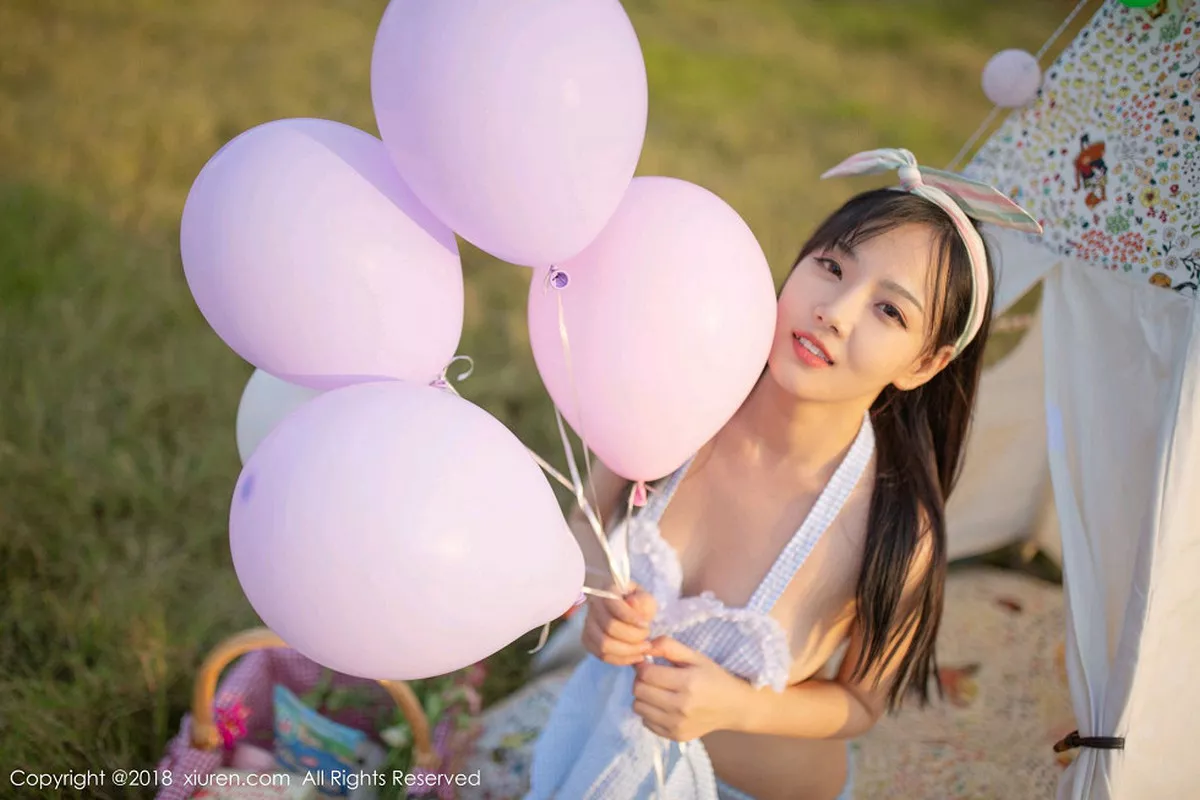 秀人集.com_[XiuRen秀人网]No.1207_嫩模徐微微mia户外性感女仆装半脱露美乳翘臀极致诱惑写真80P