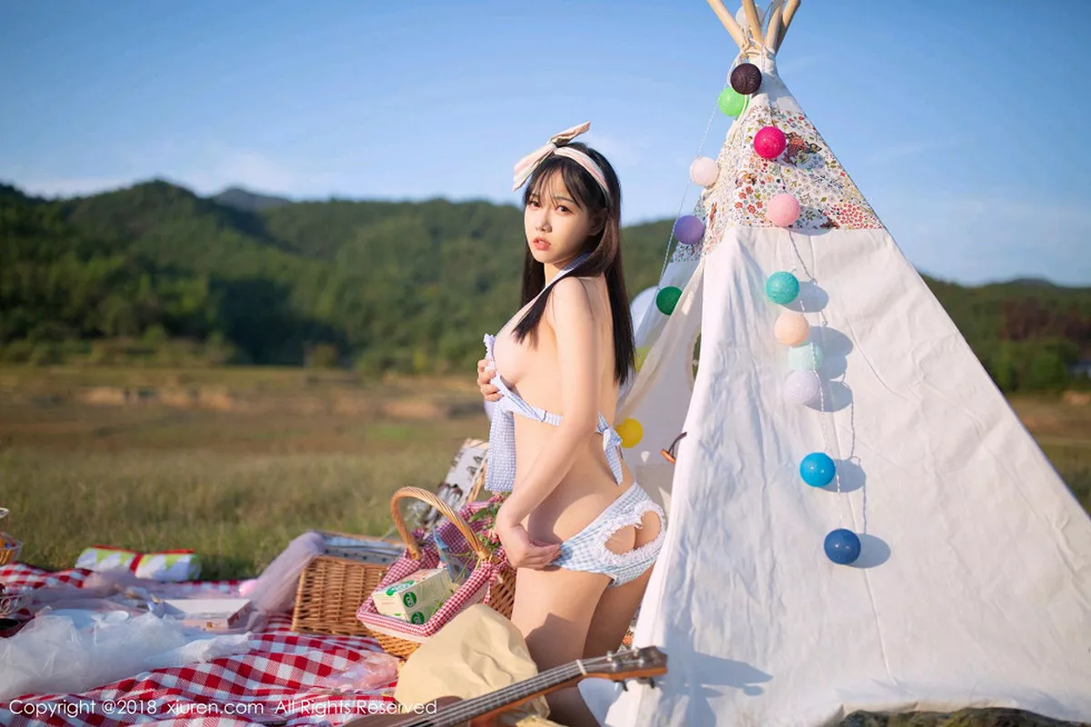 秀人集.com_[XiuRen秀人网]No.1207_嫩模徐微微mia户外性感女仆装半脱露美乳翘臀极致诱惑写真80P