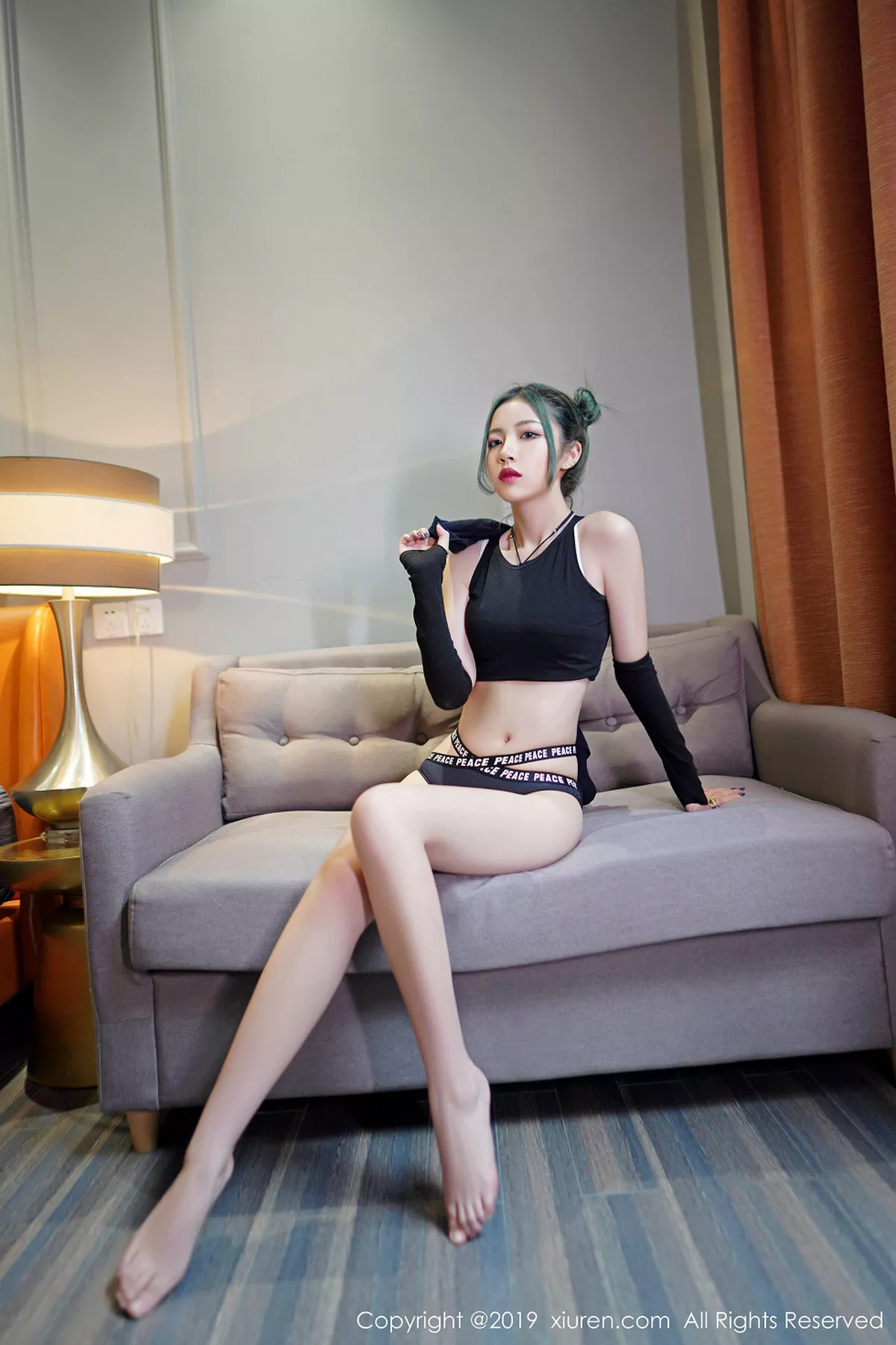 秀人集.com_[XiuRen秀人网]No.1644_嫩模贾诗晗居家私房性感黑色内衣秀完美身材修长美腿迷人写真50P