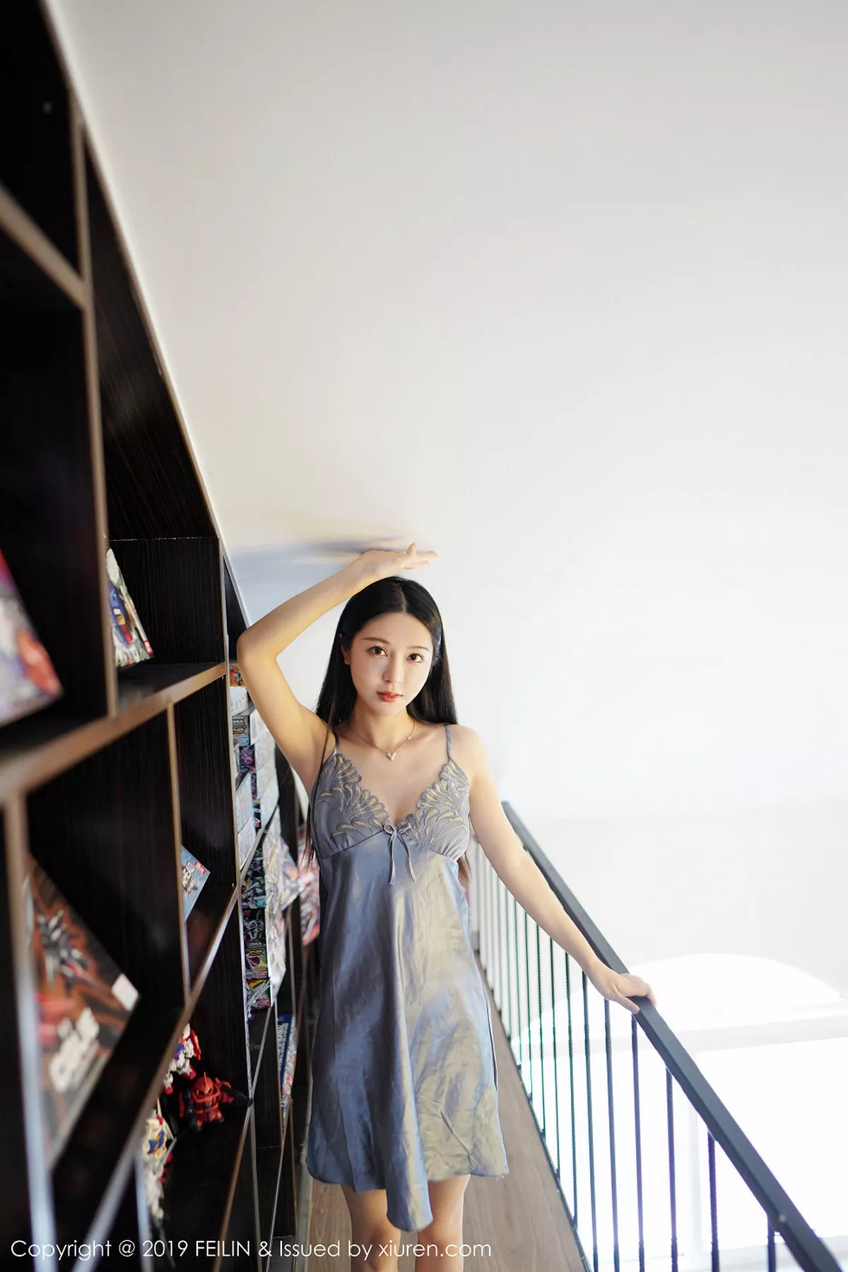 秀人集.com_[FeiLin嗲囡囡]Vol.207_嫩模luna张静燕私房性感内衣系列秀苗条身材甜美迷人写真51P