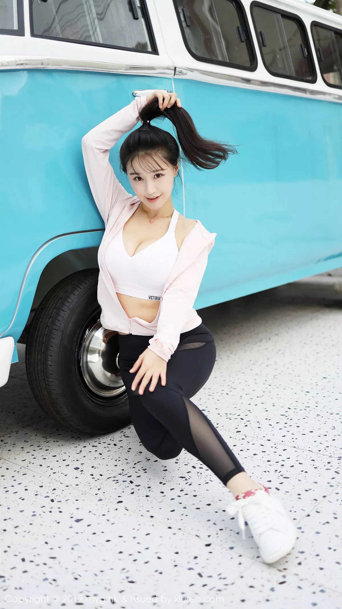 秀人集.com_[MyGirl美媛馆]Vol.387_女神Flower朱可儿户外运动装半脱秀蕾丝内裤惹火诱惑写真75P