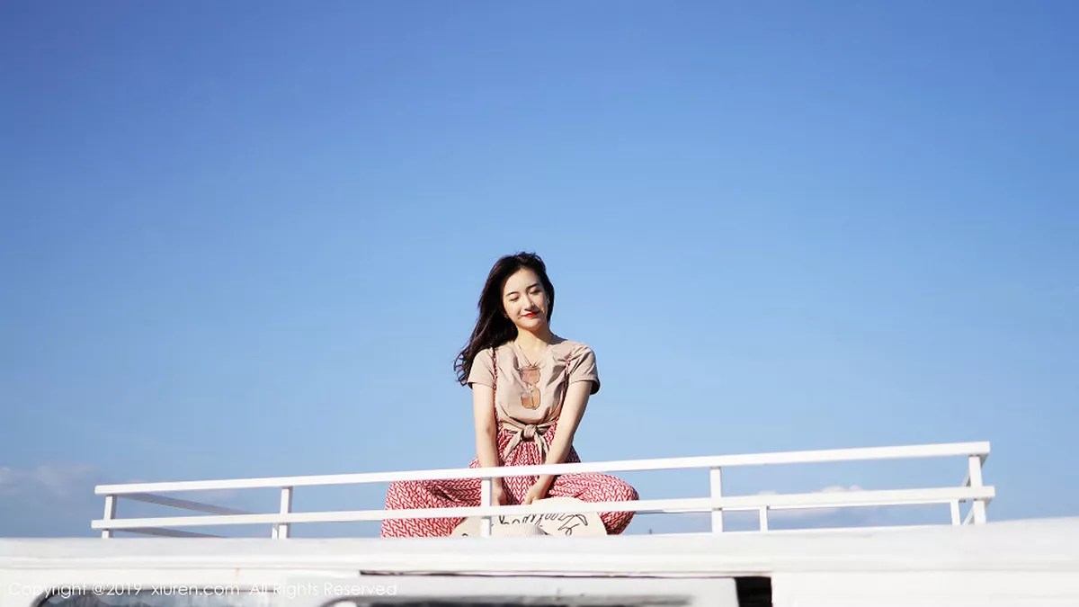 秀人集.com_[XiuRen秀人网]No.1718_嫩模艺儿拿铁室外帽子美少女清新甜美风靓丽迷人写真63P