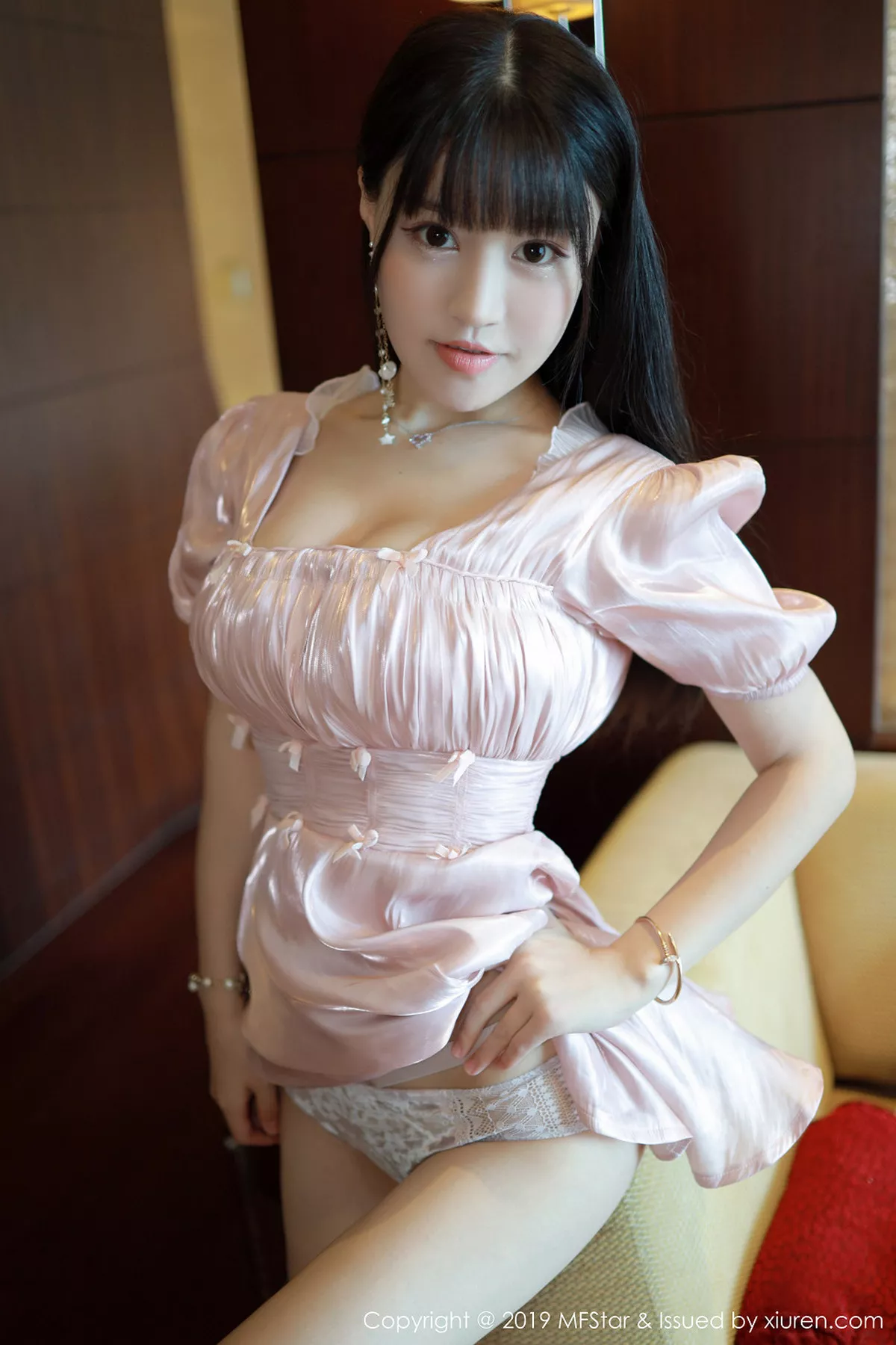 秀人集.com_[MFStar模范学院]Vol.217_女神Flower朱可儿粉色连身裙全脱秀性感内衣完美诱惑写真90P