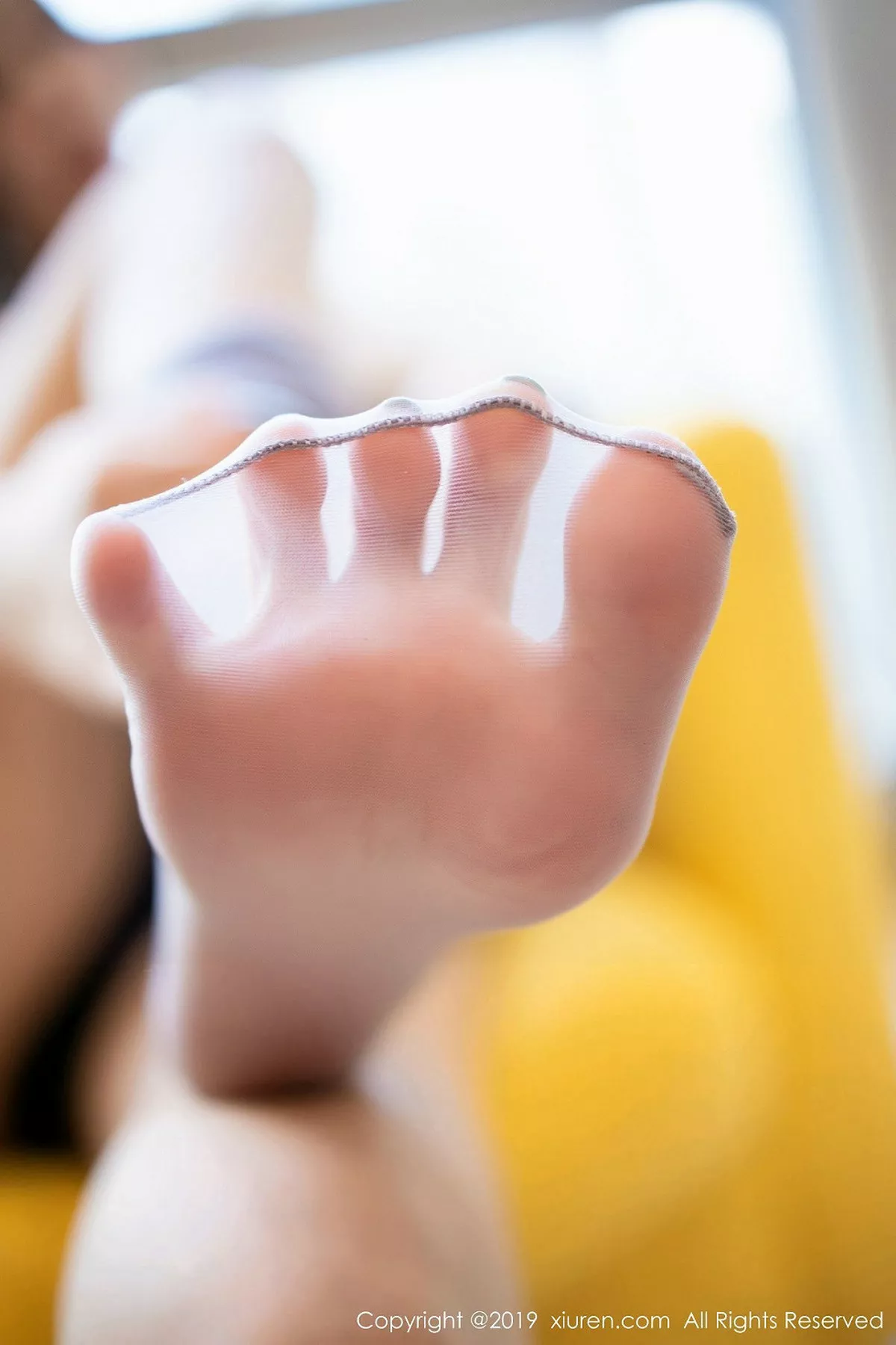 秀人集.com_[XiuRen秀人网]No.1717_女神杨晨晨sugar优雅吊裙配肉丝裤袜秀完美身材销魂诱惑写真70P