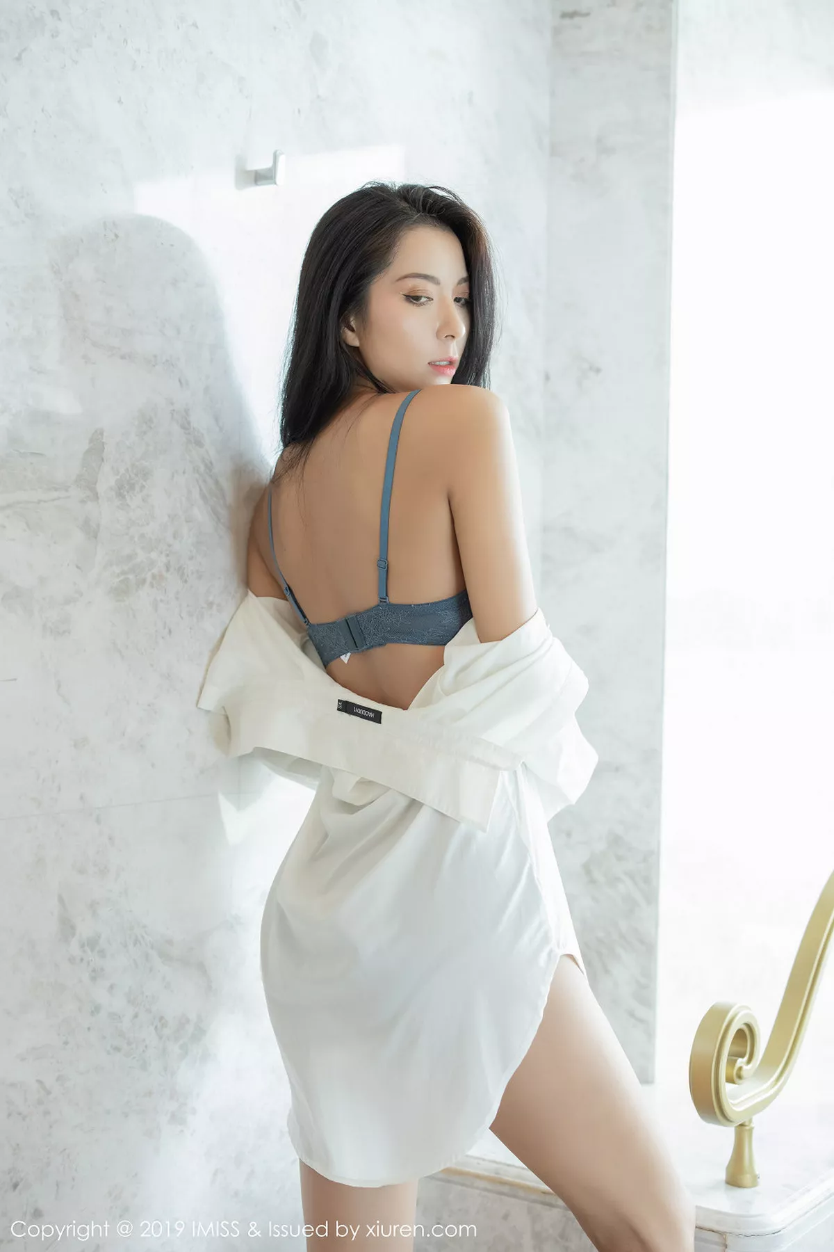 秀人集.com_[IMISS爱蜜社]Vol.386_嫩模Pretty私房白衬衣配超薄肉丝裤袜秀完美身材诱惑写真54P