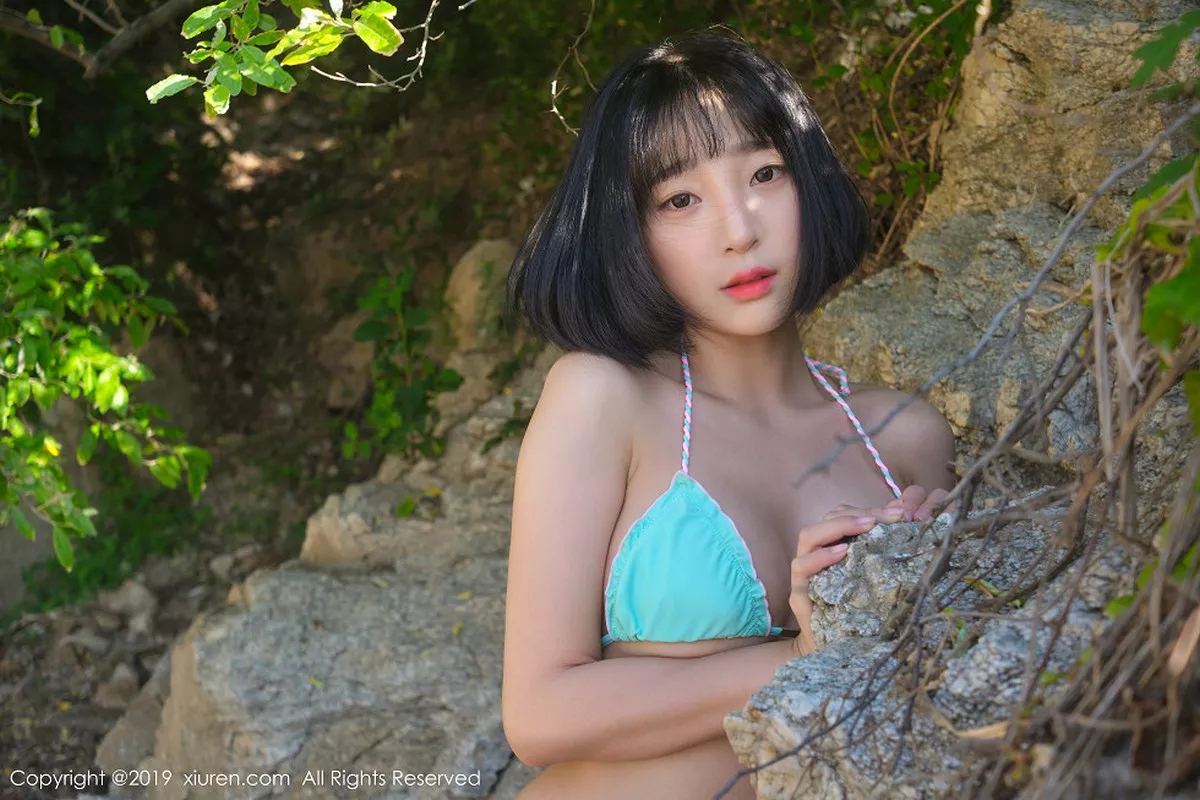 秀人集.com_[XiuRen秀人网]No.1734_嫩模模特_卿卿韩国旅拍私房高叉连体衣+户外比基尼诱惑写真58P