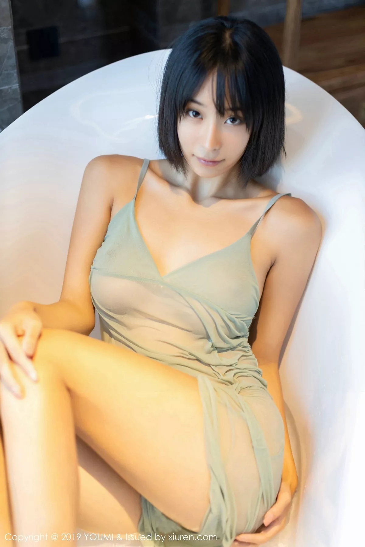 秀人集.com_[YouMi尤蜜荟]Vol.370_嫩模蓝夏Akasha浴室里真空连身裙湿身秀完美曲线诱惑写真42P