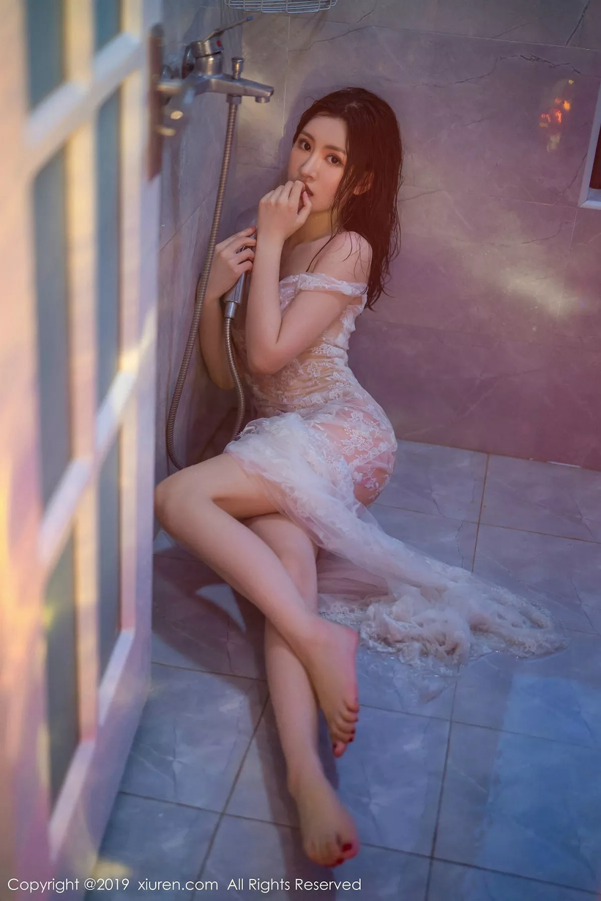秀人集.com_[XiuRen秀人网]No.1784_嫩模沈梦瑶浴室里真空透视薄纱裙湿身秀火辣身材撩人诱惑写真42P