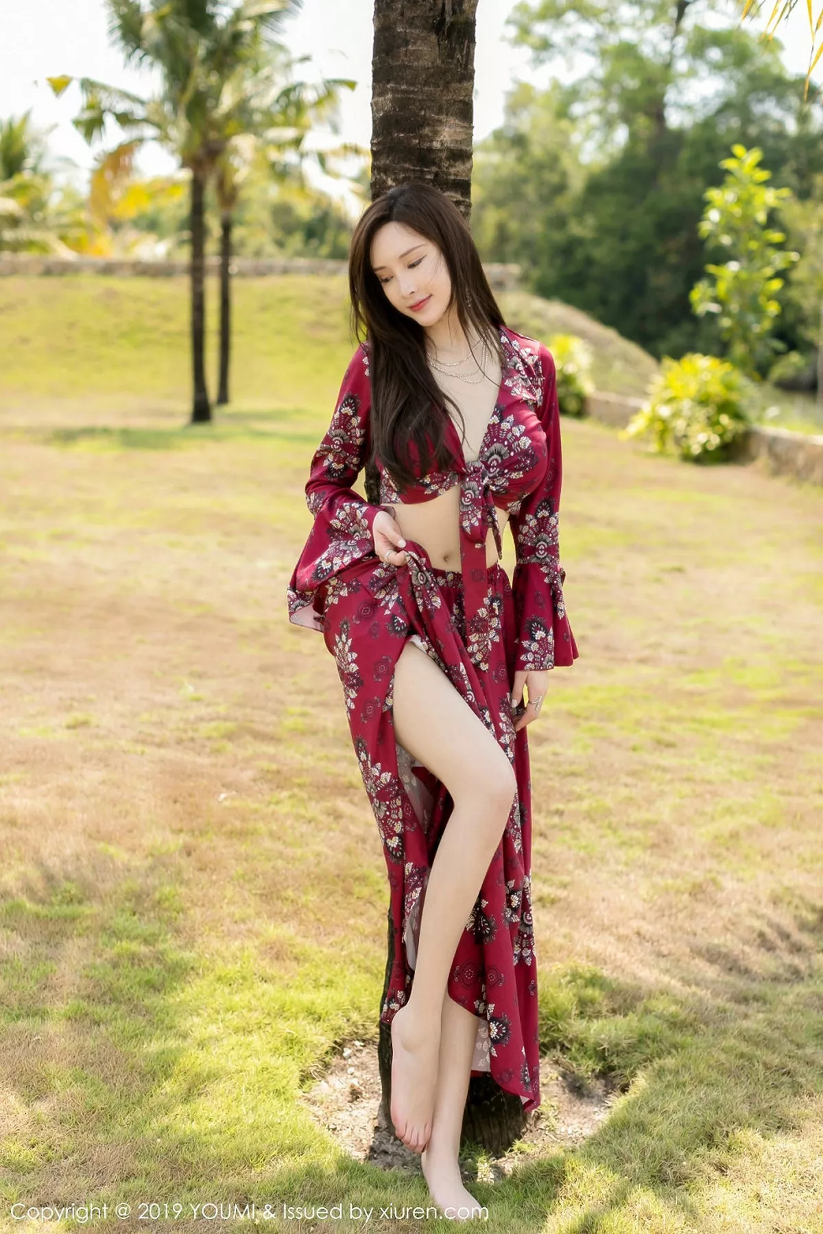 秀人集.com_[YouMi尤蜜荟]Vol.383_女神奶瓶土肥圆户外真空优雅服饰半脱露豪乳撩人诱惑写真62P