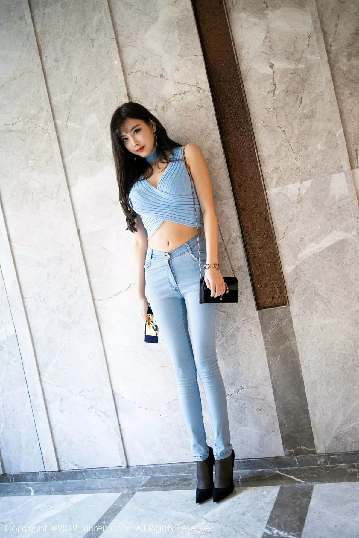 秀人集.com_[XiuRen秀人网]No.1810_女神杨晨晨sugar私房半脱牛仔裤露超薄无内黑丝翘臀诱惑写真106P