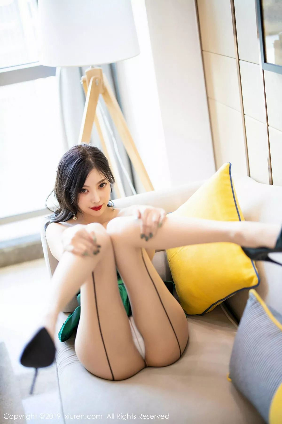 秀人集.com_[XiuRen秀人网]No.1822_女神杨晨晨sugar私房空乘制服露魅惑黑丝秀浑圆翘臀诱惑写真87P