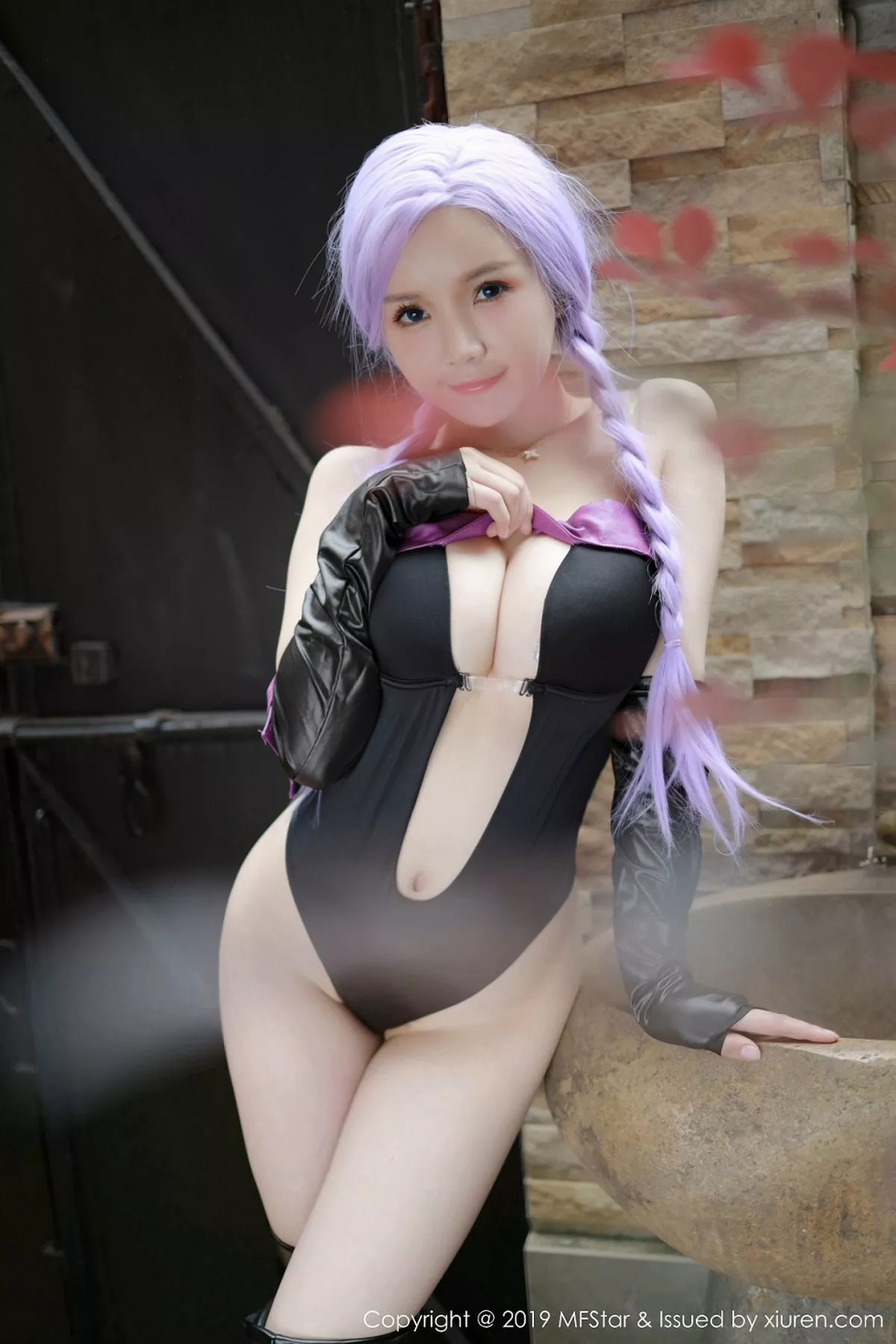 秀人集.com_[MFStar模范学院]Vol.232_嫩模糯美子Mini户外COS系列高叉连体内衣诱惑写真50P