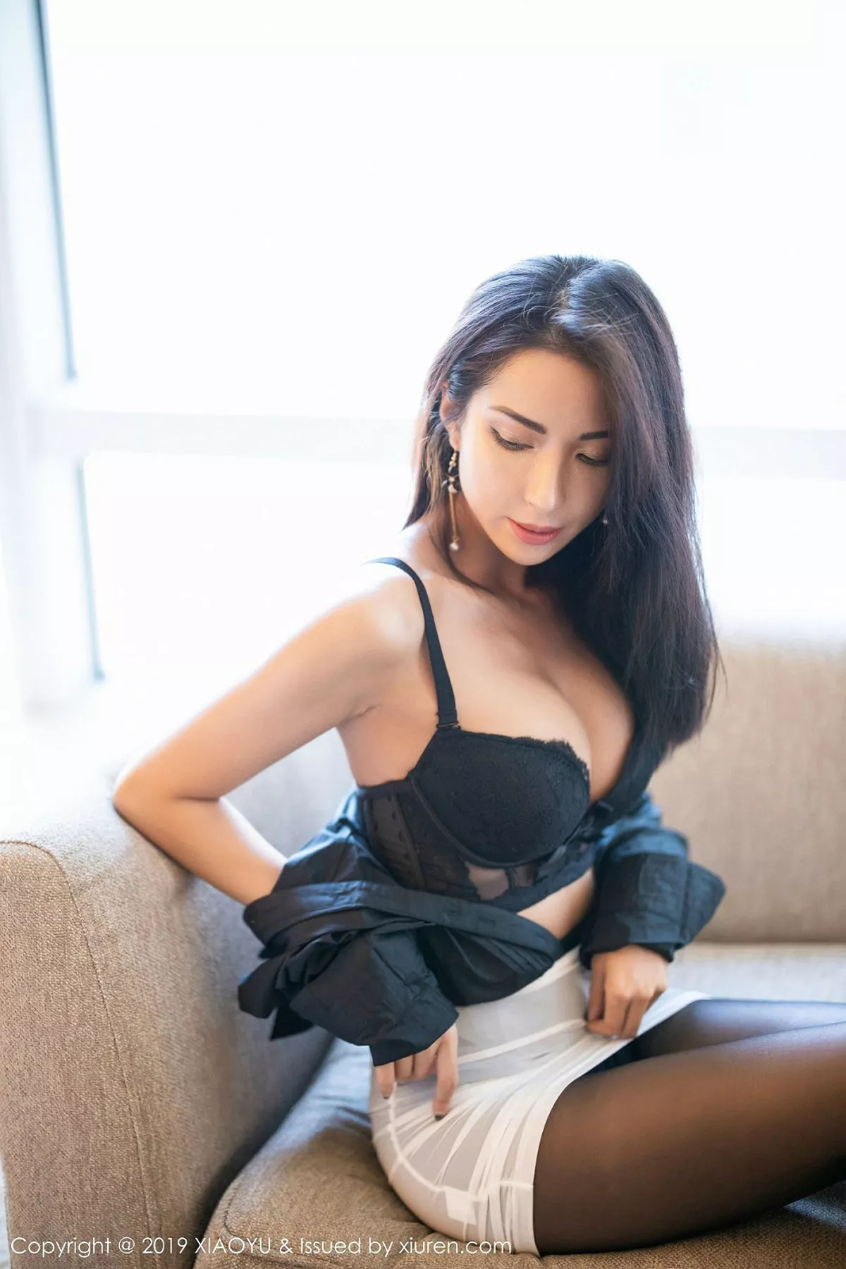 秀人集.com_[XiaoYu画语界]Vol.202_气质女神Carry私房黑色内衣配黑丝裤袜秀美腿性感写真87P