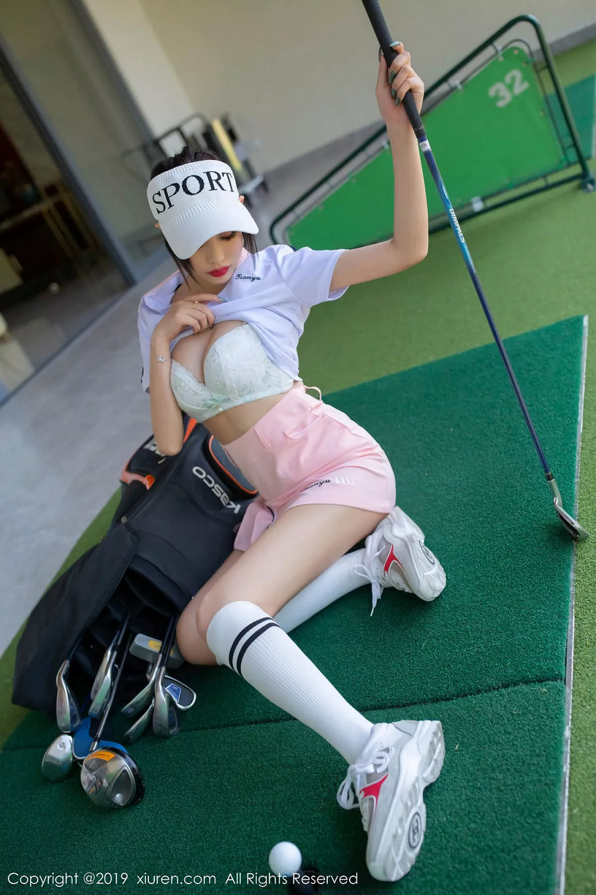 秀人集.com_[XiuRen秀人网]No.1874_女神杨晨晨sugar高尔夫主题白色内衣配粉色短裙撩人诱惑写真70P