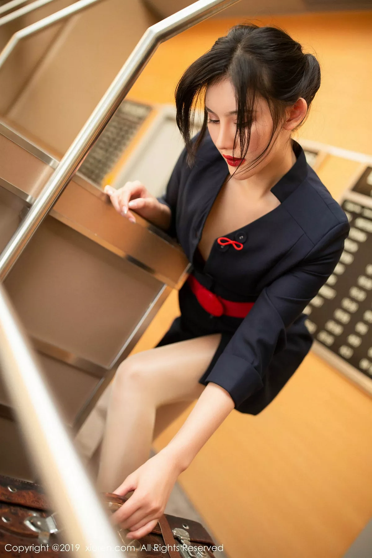 秀人集.com_[XiuRen秀人网]No.1881_嫩模就是阿朱啊机厅地勤主题撩裙开档肉丝裤袜露翘臀诱惑写真80P