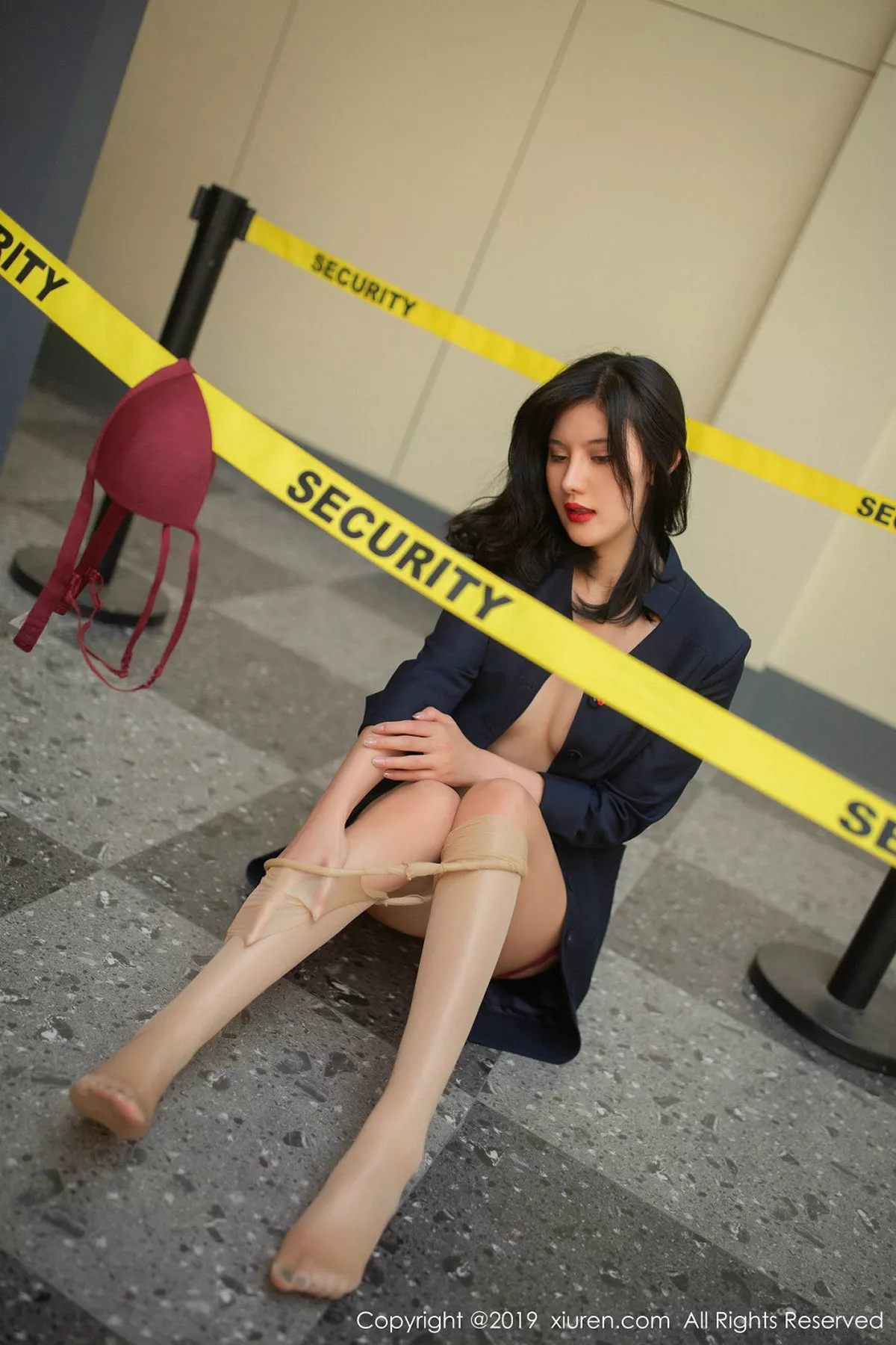 秀人集.com_[XiuRen秀人网]No.1881_嫩模就是阿朱啊机厅地勤主题撩裙开档肉丝裤袜露翘臀诱惑写真80P